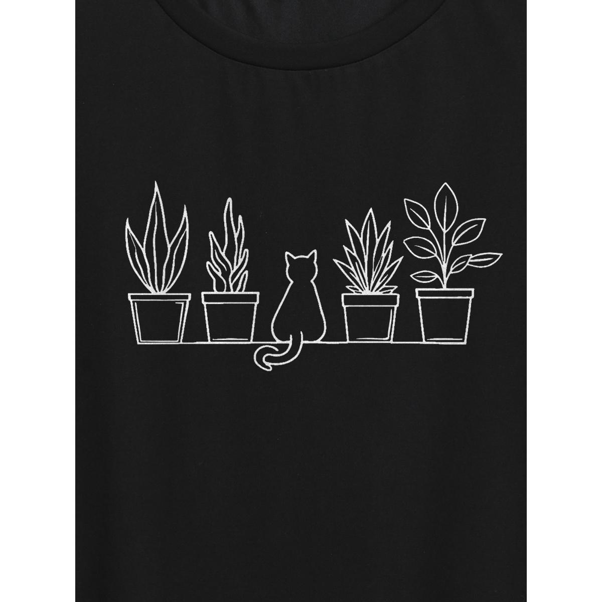 Plus Size Adventurous Cat Pattern Round Neck T-Shirt Black Women Non Animals Round Neck Everyday-Casual T-shirts BloomChic 30/6X Product Image