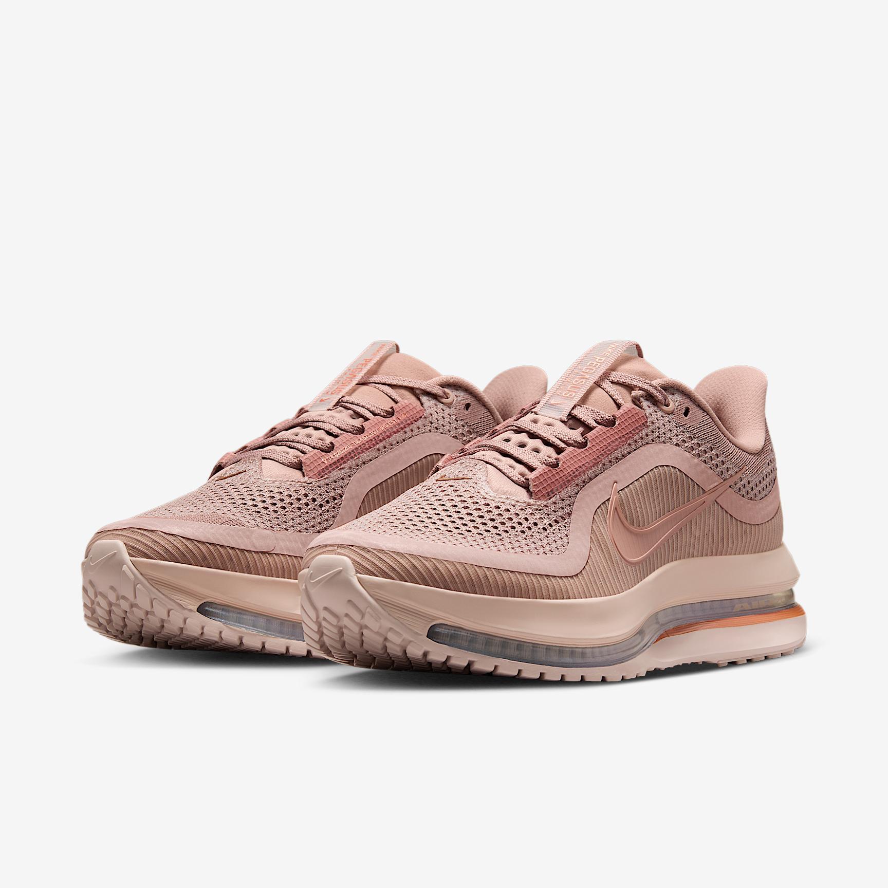 Nike Women's Pegasus Premium Road Running Shoes Product Image