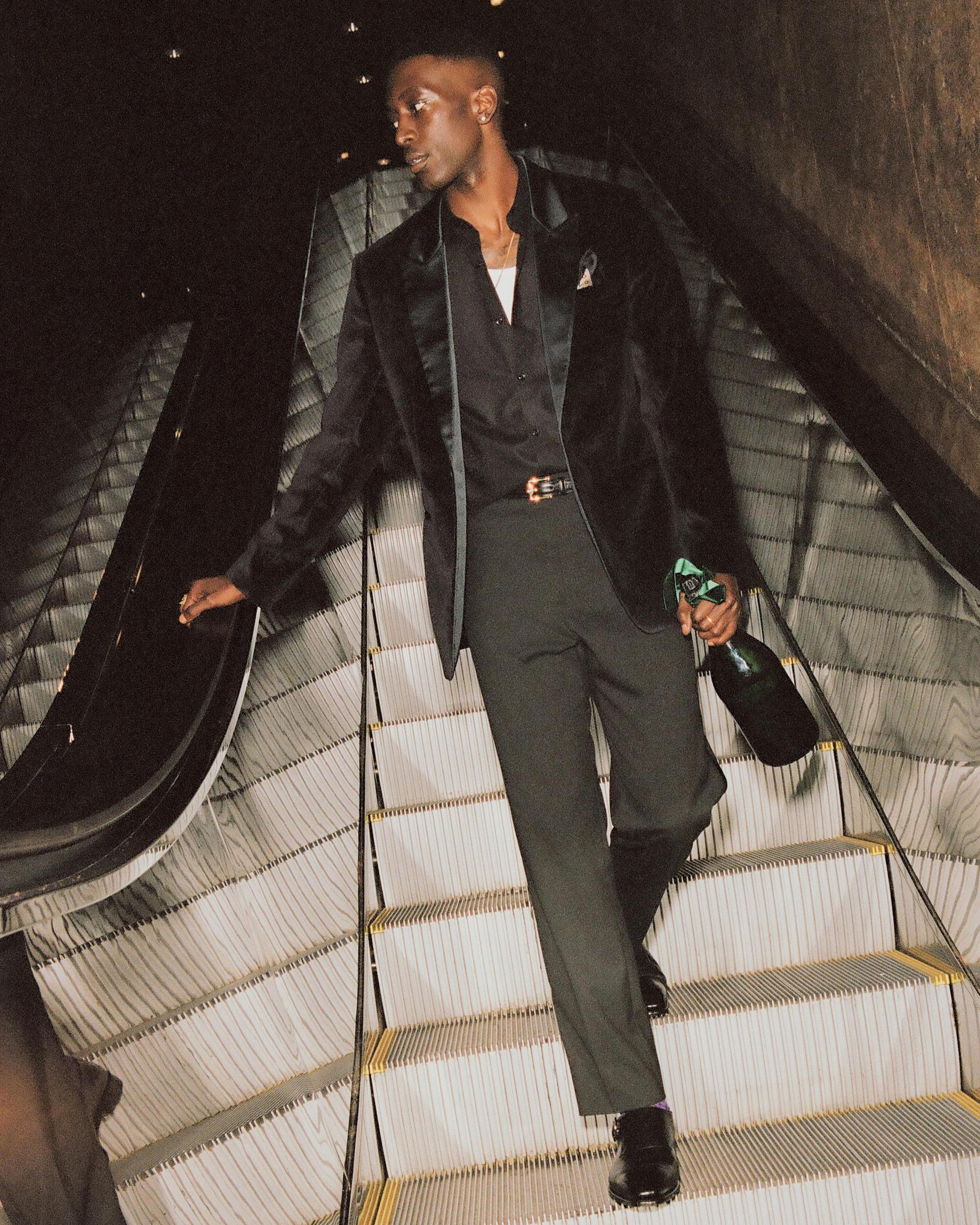 The A&F Collins Tailored Tuxedo Pant Product Image