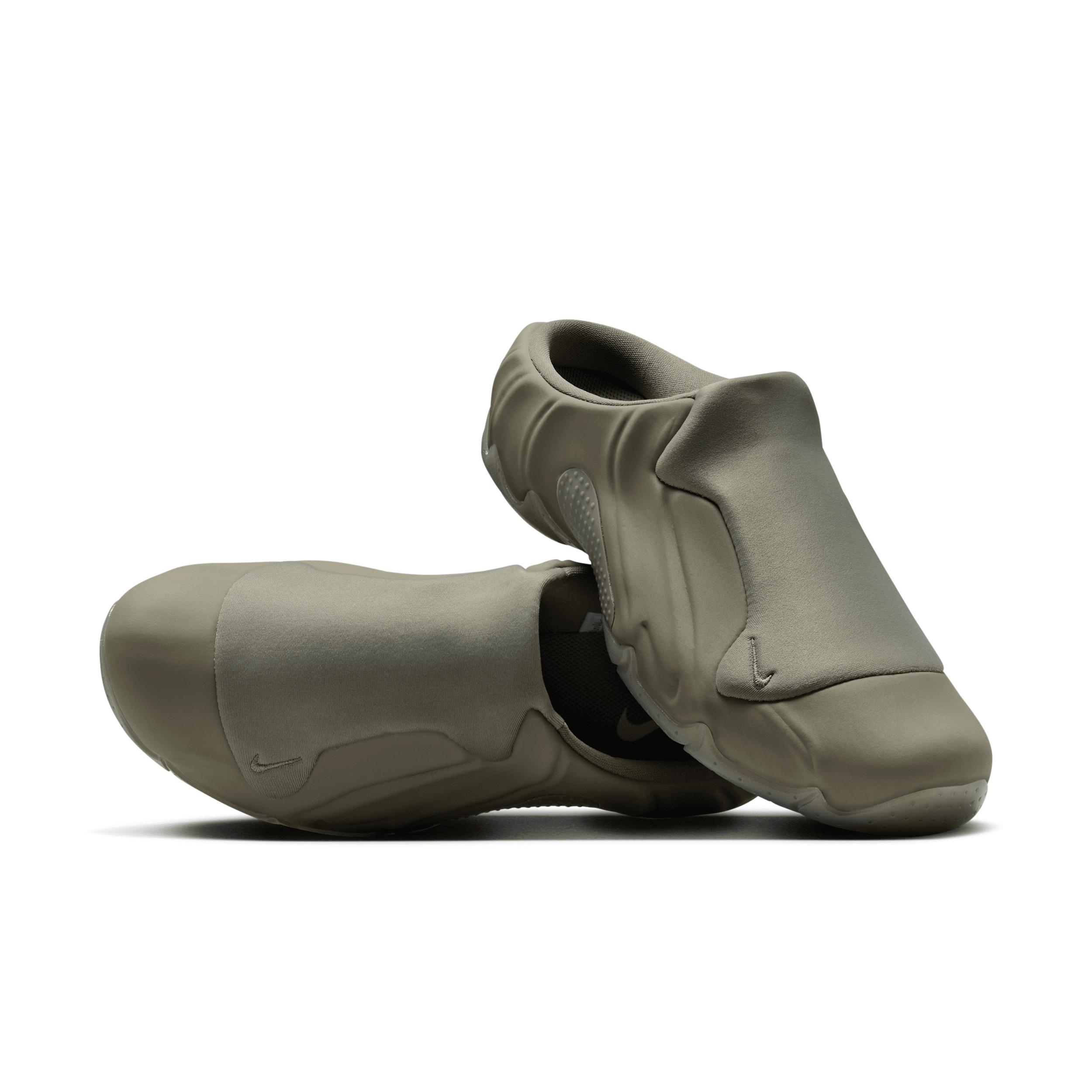 Nike Men's Clogposite Shoes Product Image