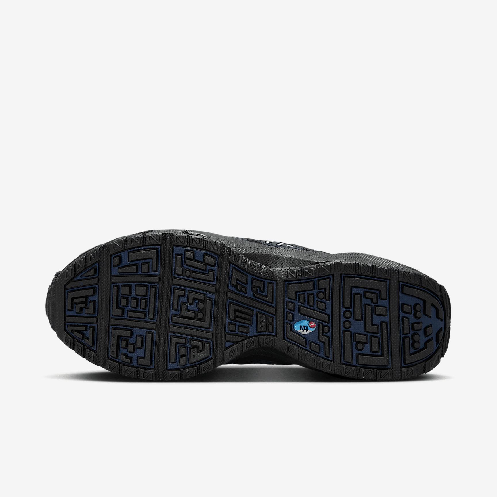Nike Women's Air Max SNDR Shoes Product Image