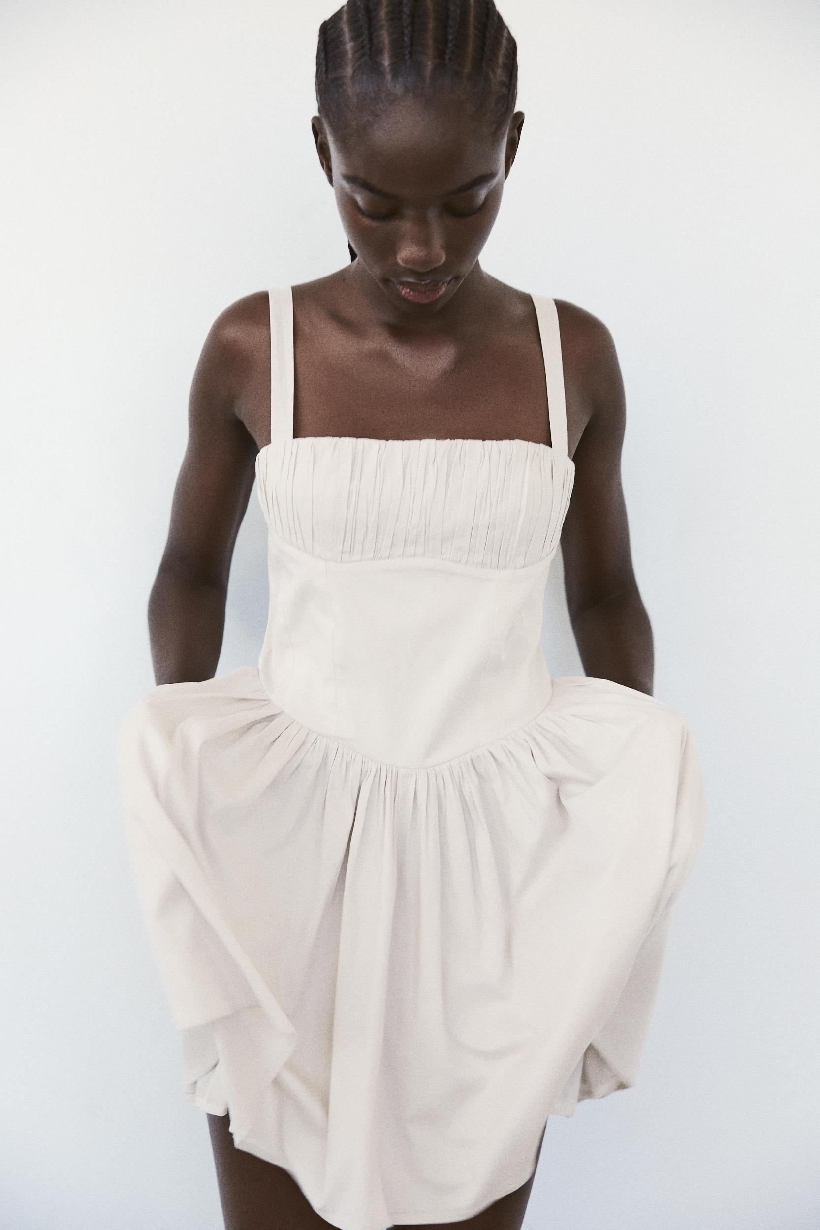 VOLUMINOUS SKIRT DRESS Product Image