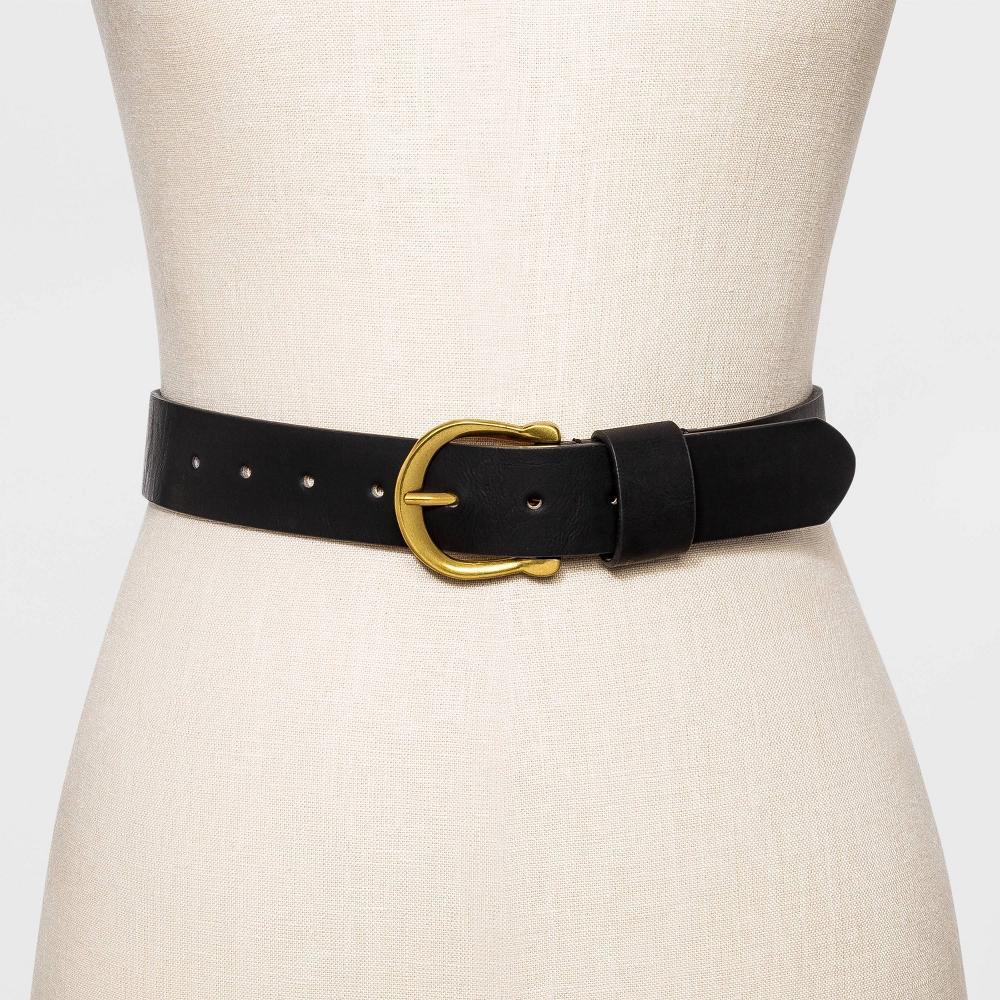 Women's Solid Horseshoe Belt - Universal Thread™ Black M Product Image