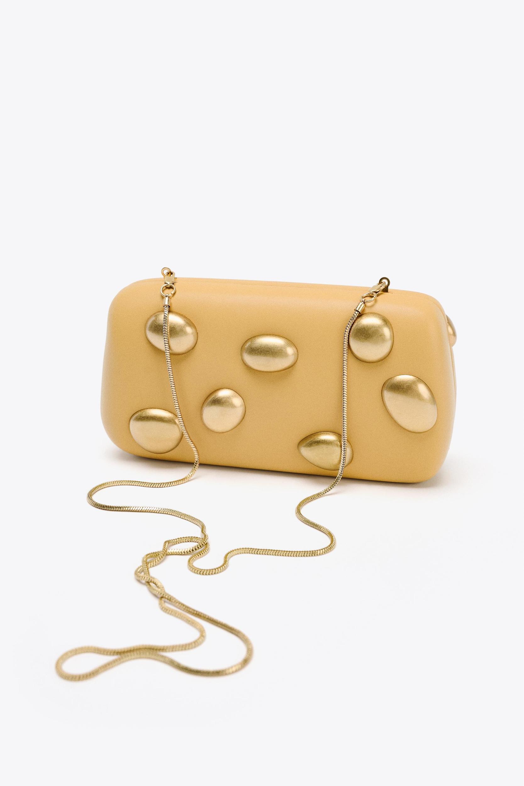 METAL APPLIQUÉ CLUTCH Product Image