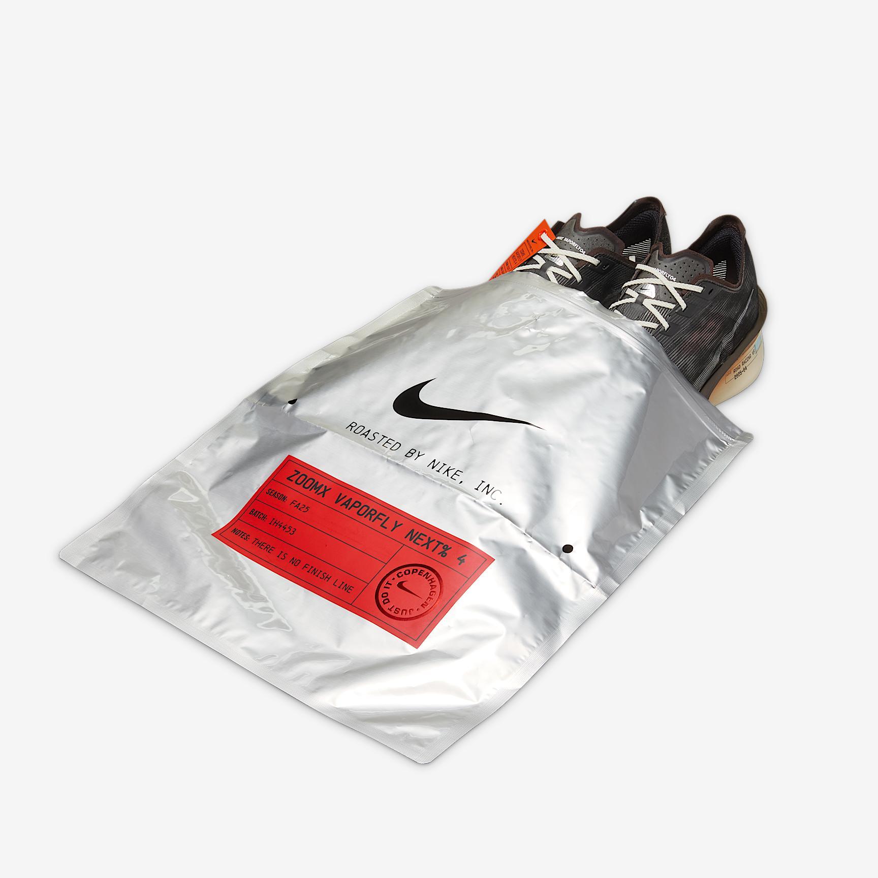 Nike Men's Vaporfly 4 Road Racing Shoes Product Image