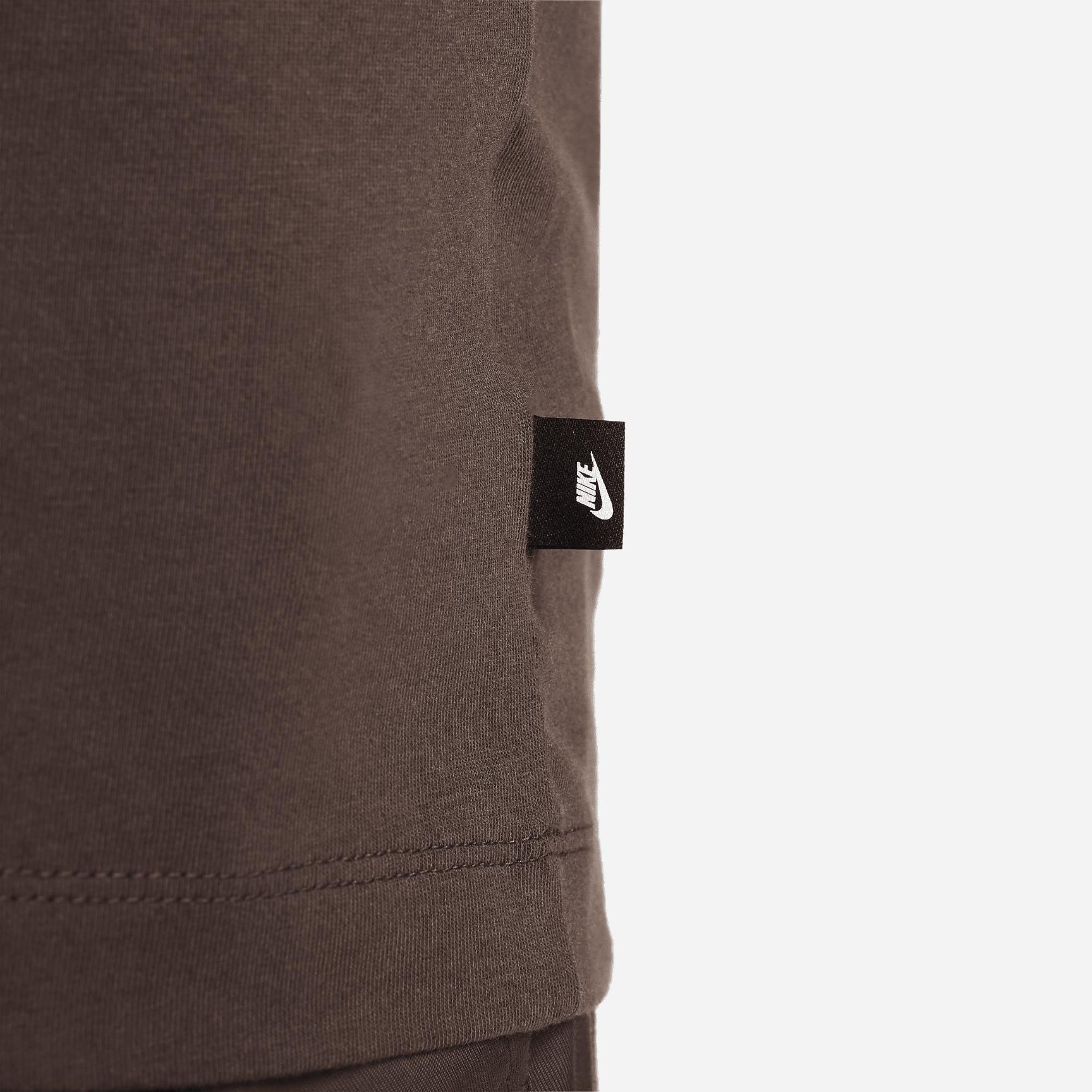 Nike Sportswear Men's T-Shirt Product Image