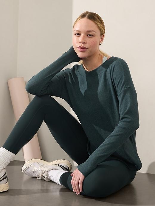 Presence Sweatshirt Product Image