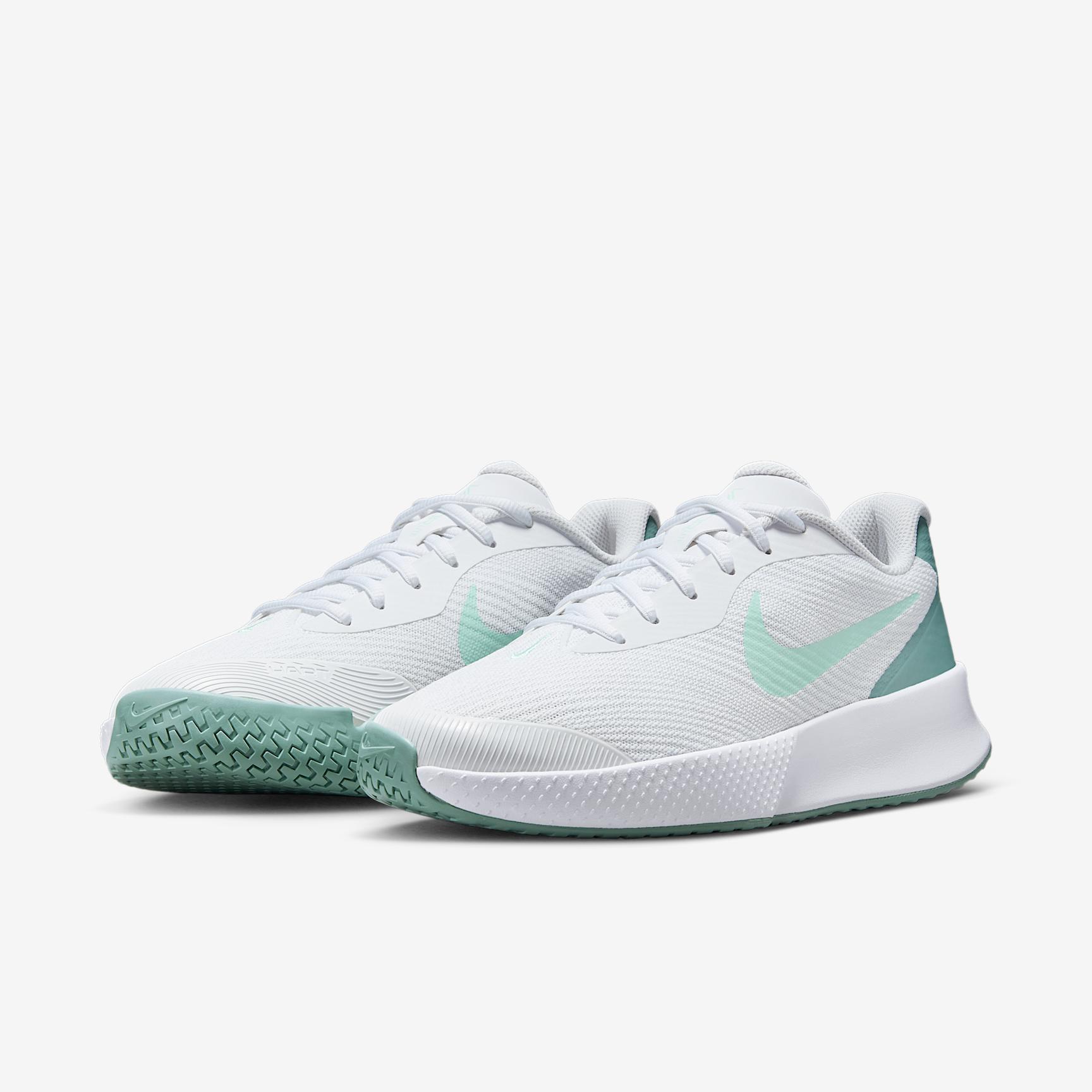 Nike Women's Vapor Lite 3 Hard Court Tennis Shoes Product Image