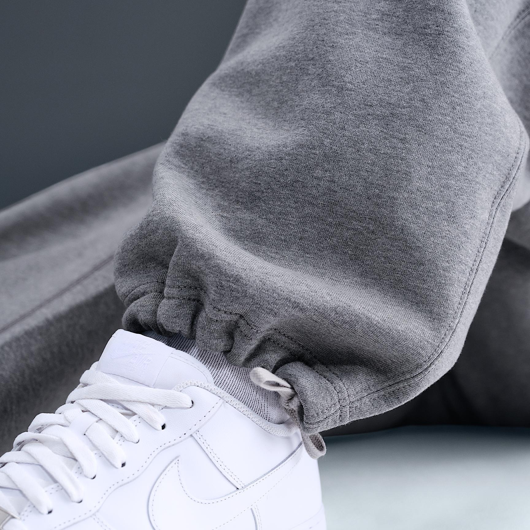 Nike Men's Solo Swoosh Fleece Open-Hem Pants Product Image