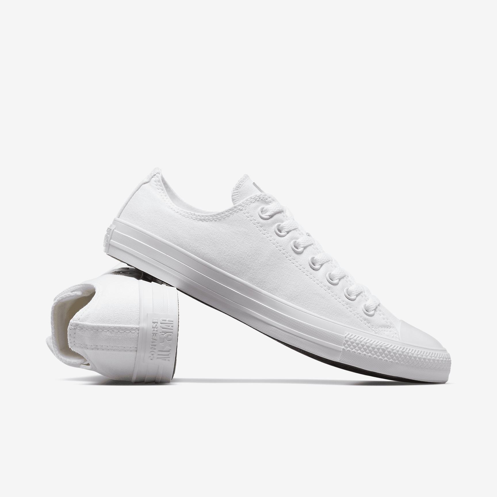 Nike Men's Chuck Taylor All Star Canvas Shoes Product Image