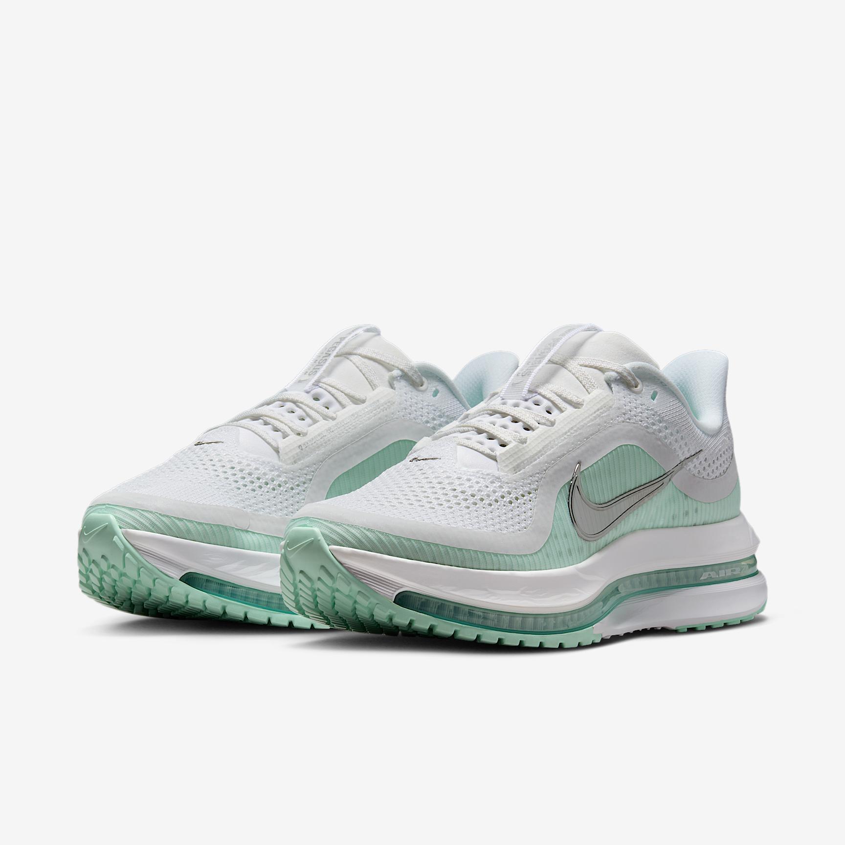 Nike Women's Pegasus Premium Road Running Shoes Product Image