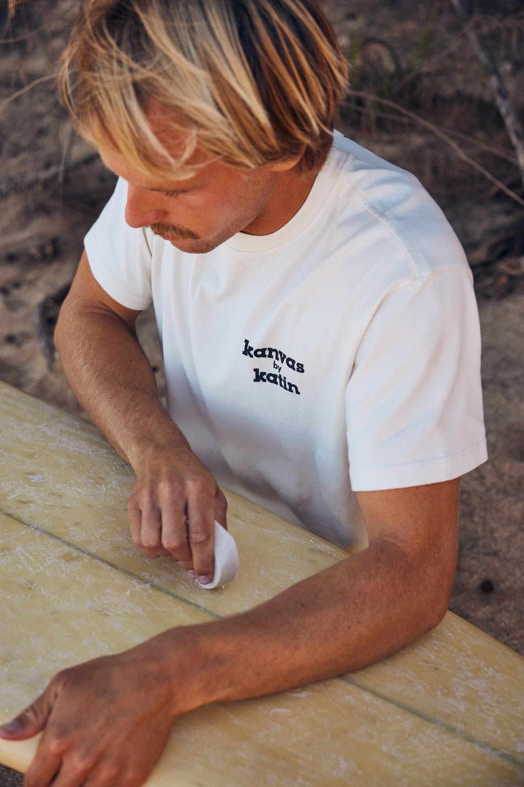 K-MAN TEE - WHITE / L Product Image