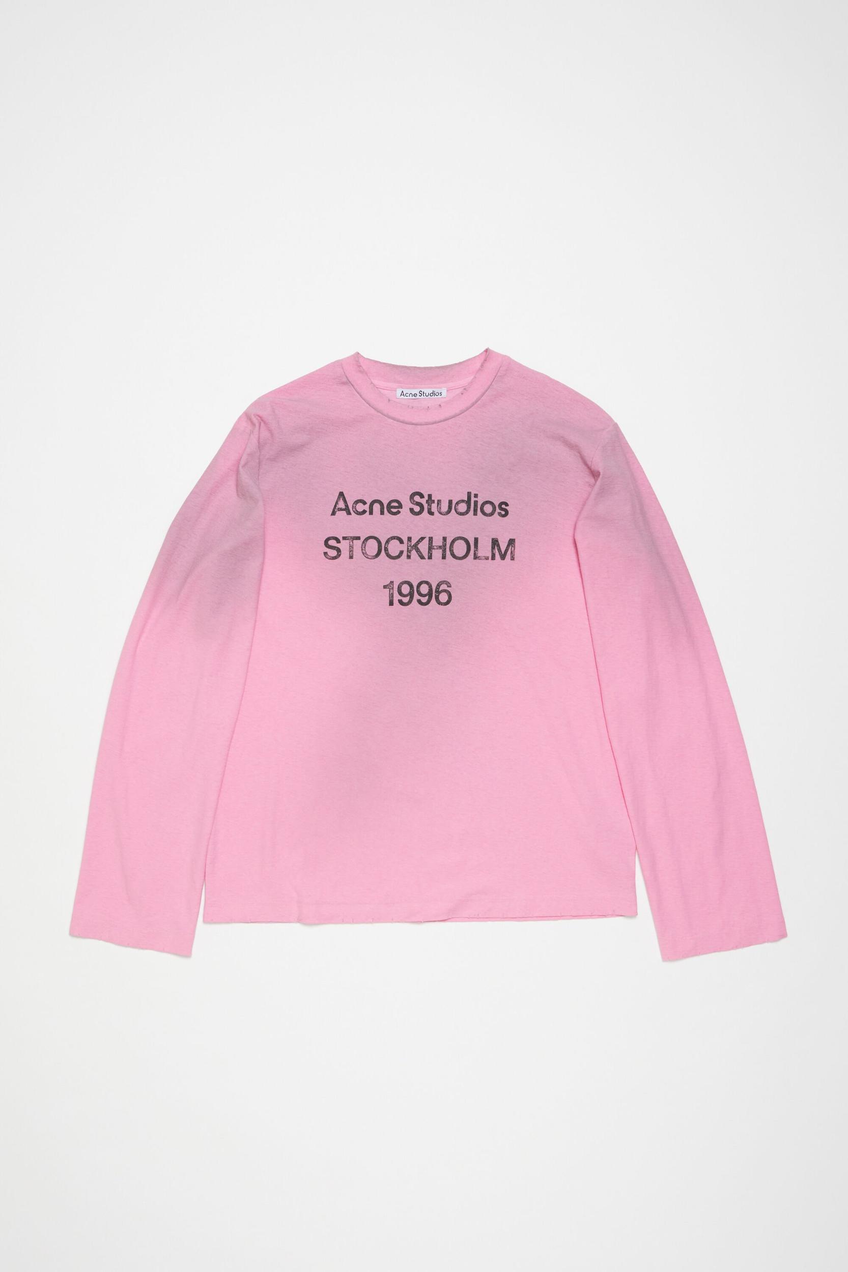 Logo t-shirt - Relaxed fit Product Image