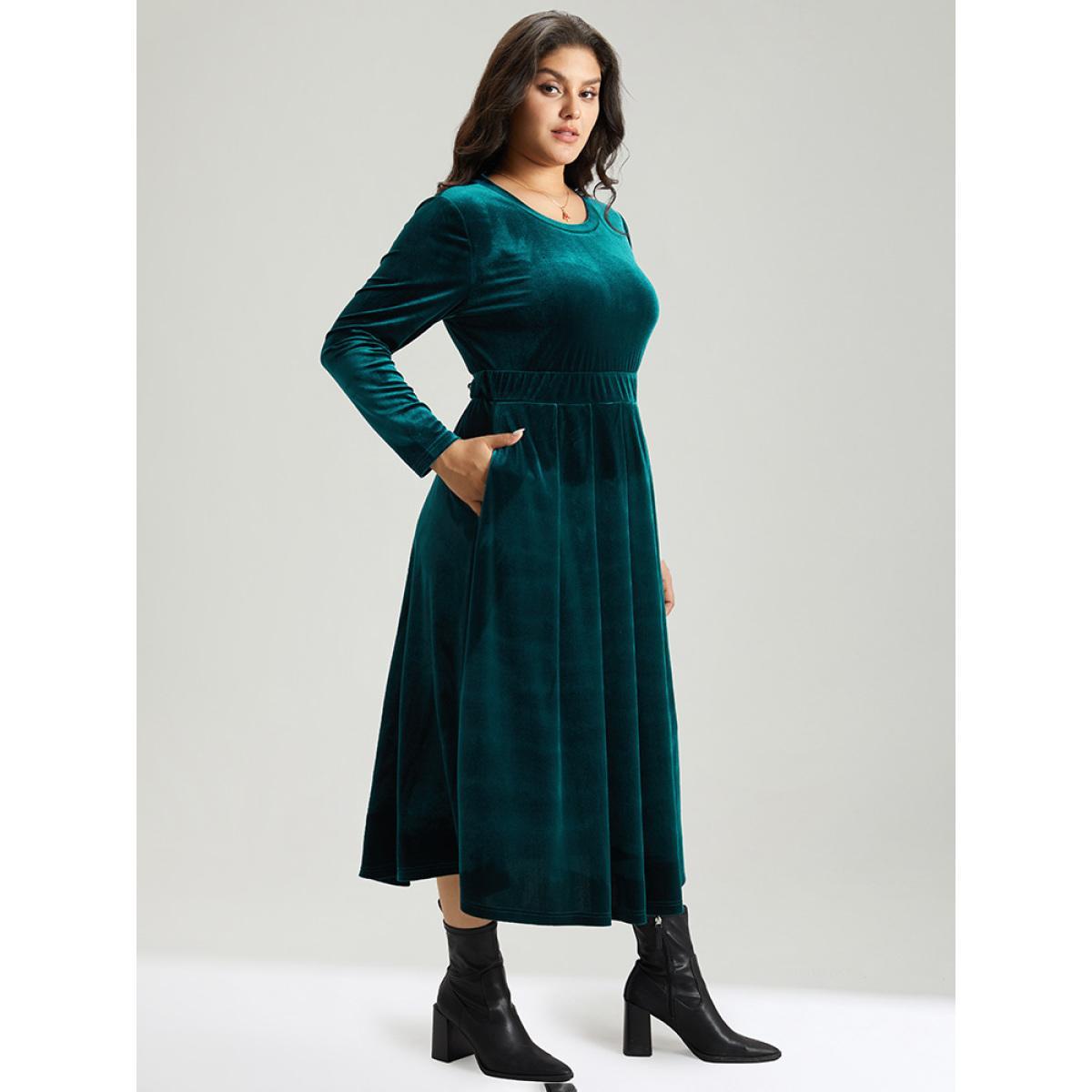 Plus Size Velvet Plain Pocket Pleated Hem Dress Cyan Women Elegant Plain Round Neck Long Sleeve Curvy Midi Dress BloomChic 28/5X Product Image