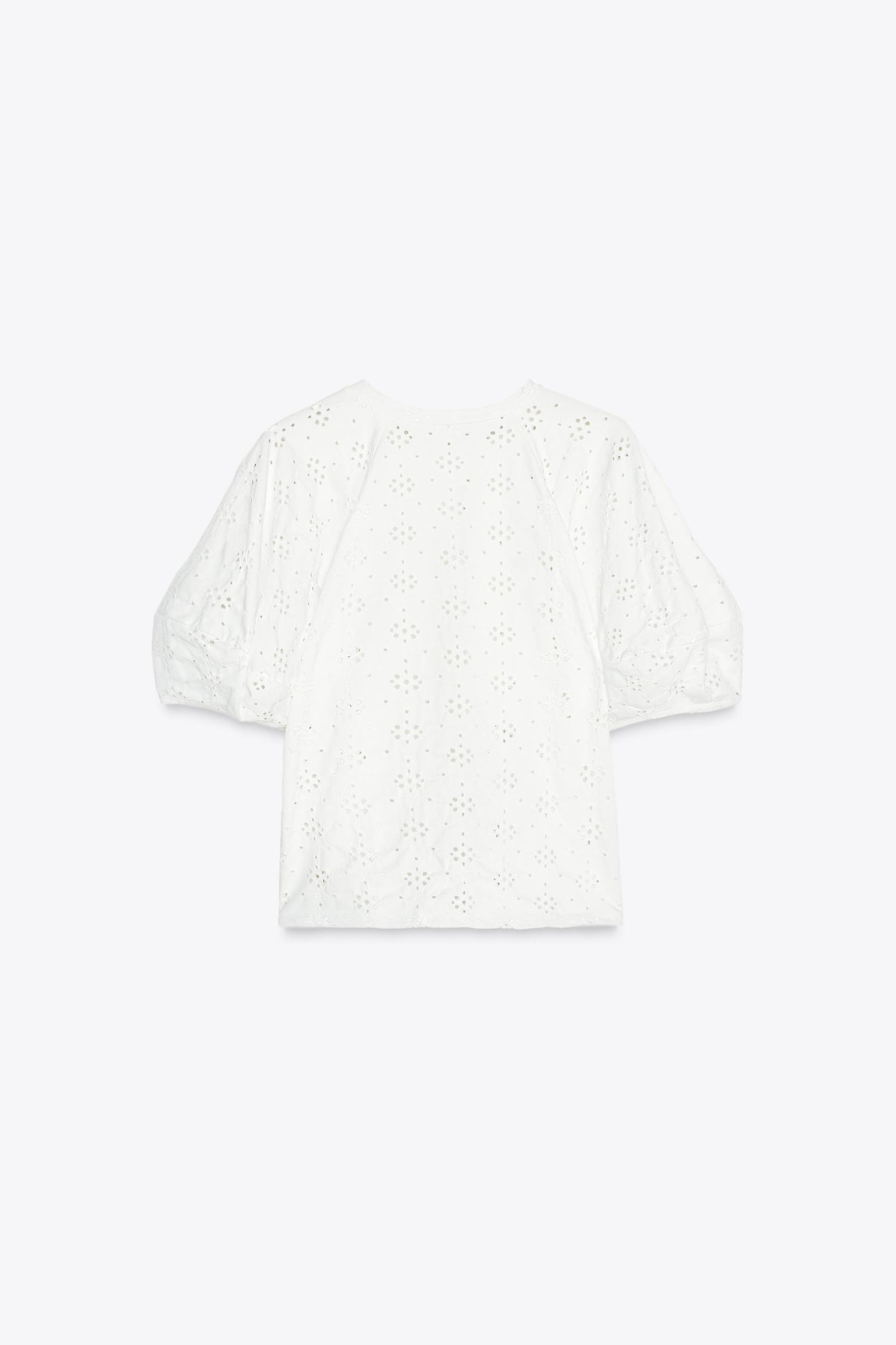PERFORATED EMBROIDERY T-SHIRT Product Image