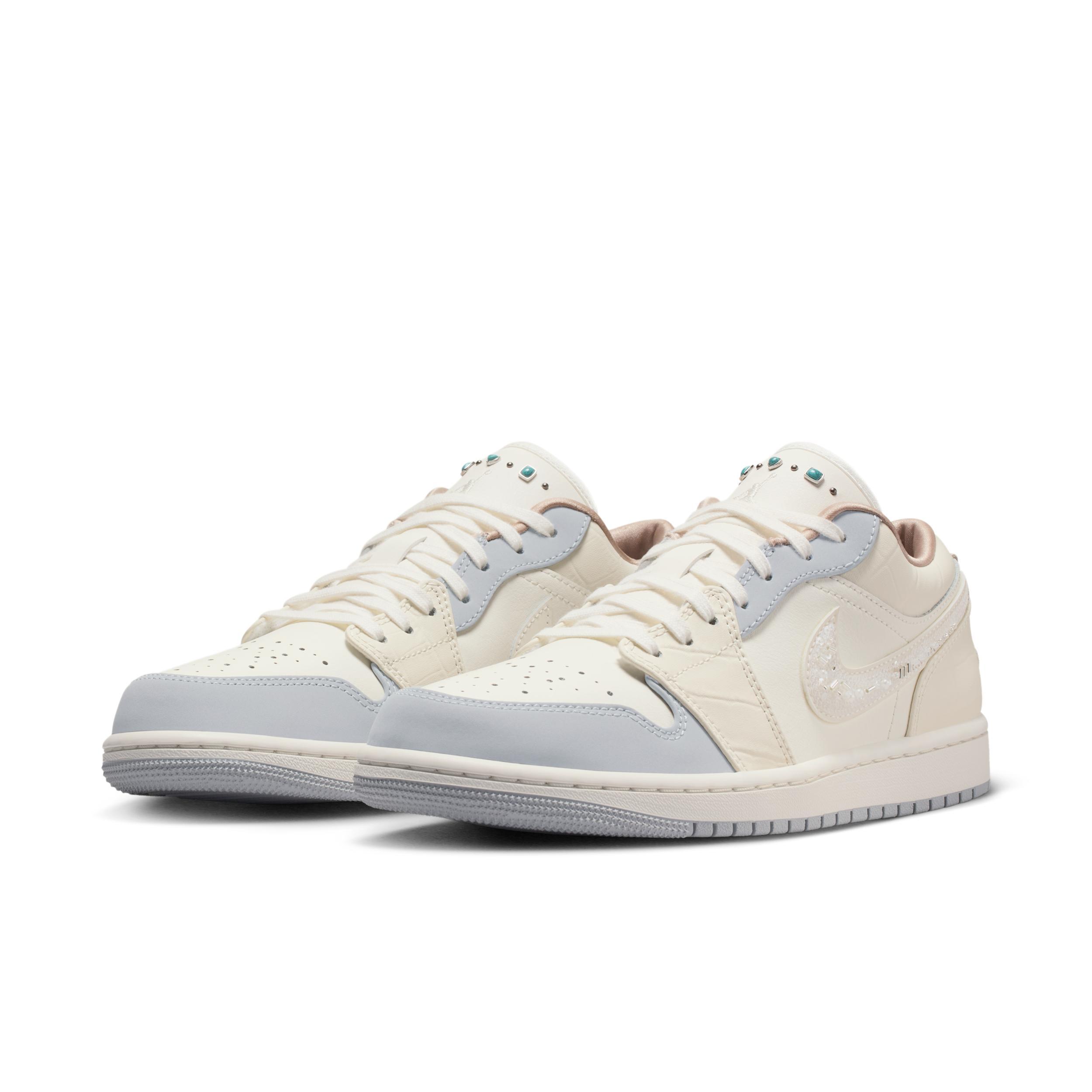 Women's Air Jordan 1 Low Shoes Product Image