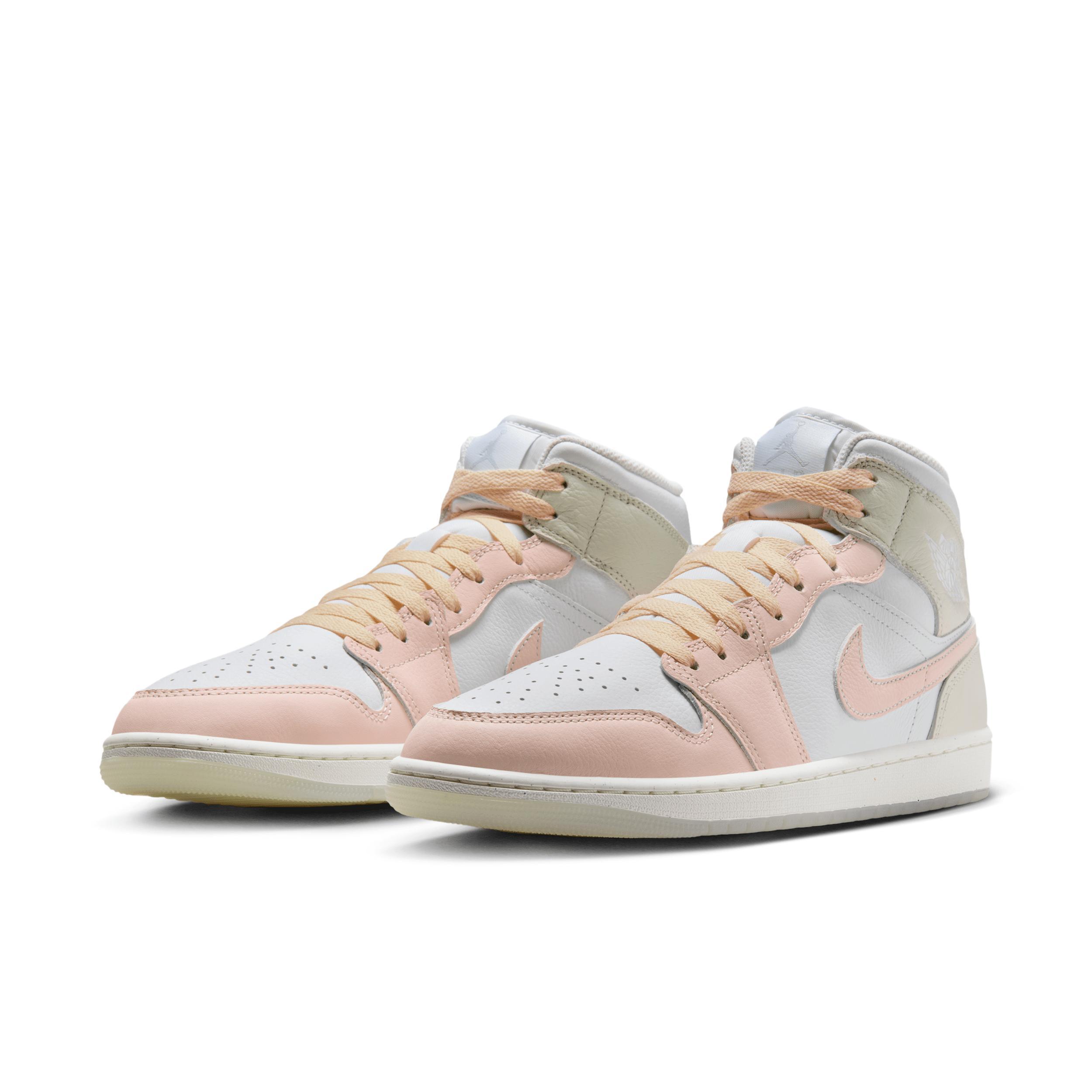 Men's Air Jordan 1 Mid SE Shoes Product Image