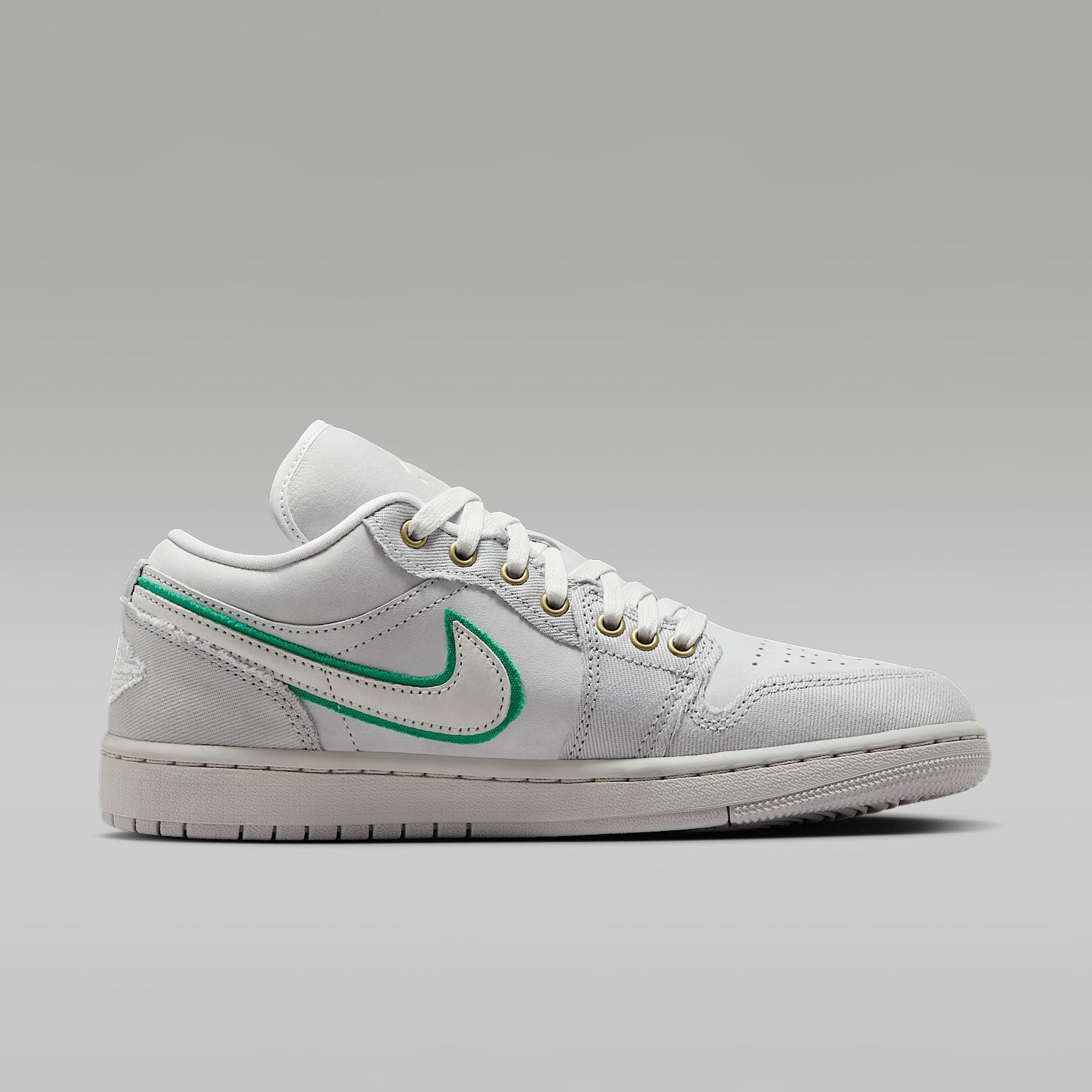 Women's Air Jordan 1 Low SE Shoes Product Image