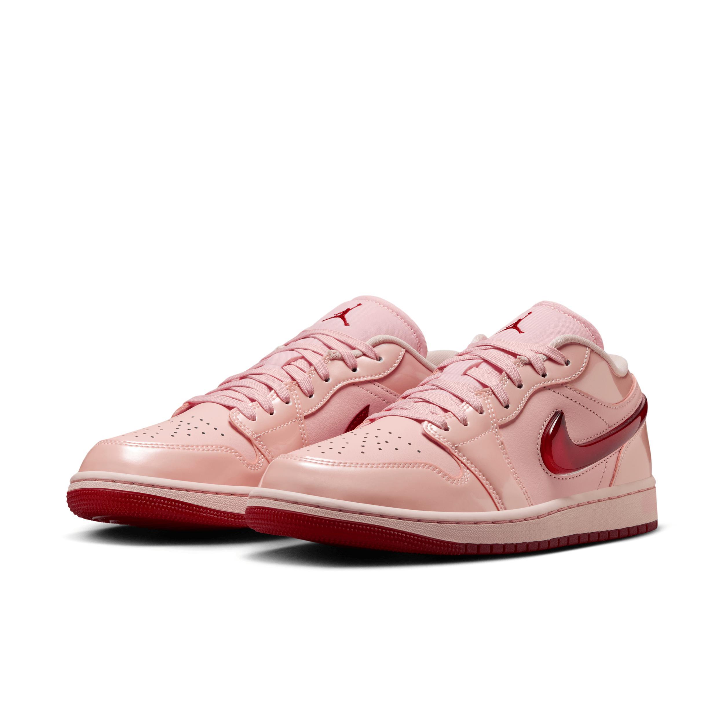 Jordan Womens Air 1 Low SE Casual Shoes Product Image