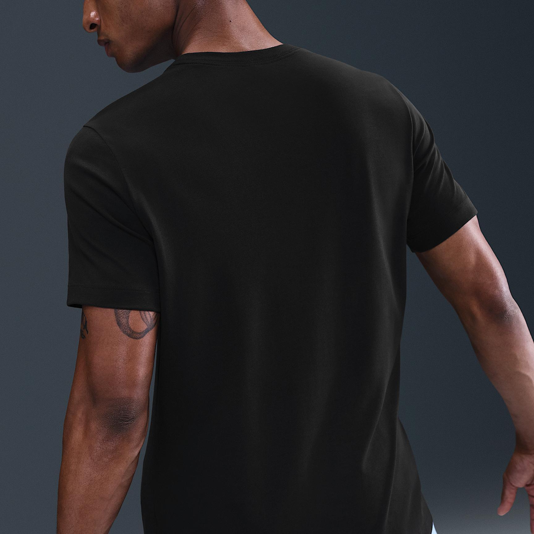 Nike Men's Dri-FIT Training T-Shirt Product Image