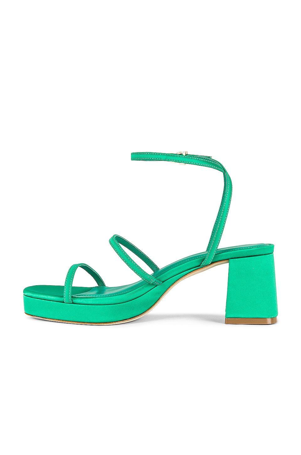 Gio Heel Product Image