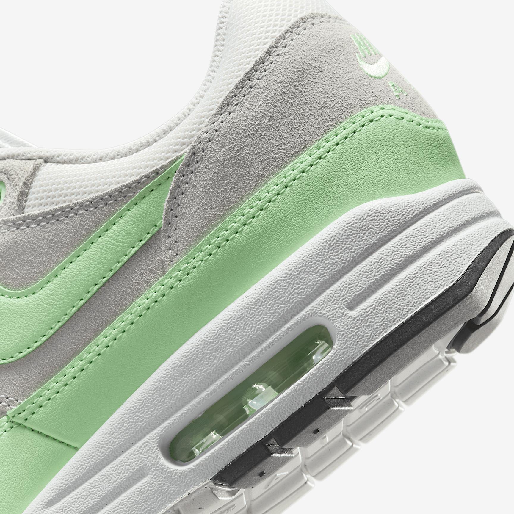 Nike Men's Air Max 1 Essential Shoes Product Image