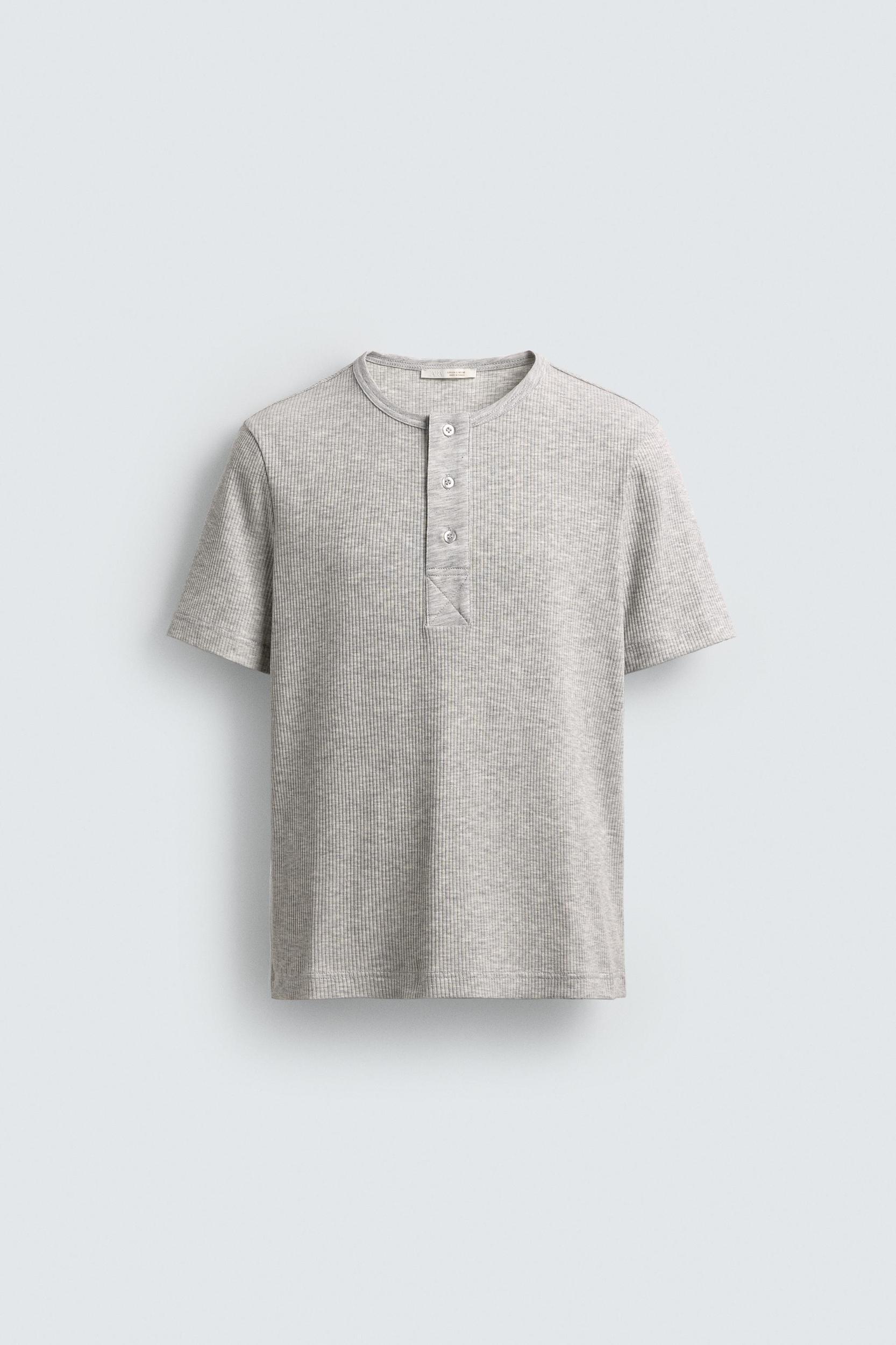 BUTTON-NECK T-SHIRT Product Image