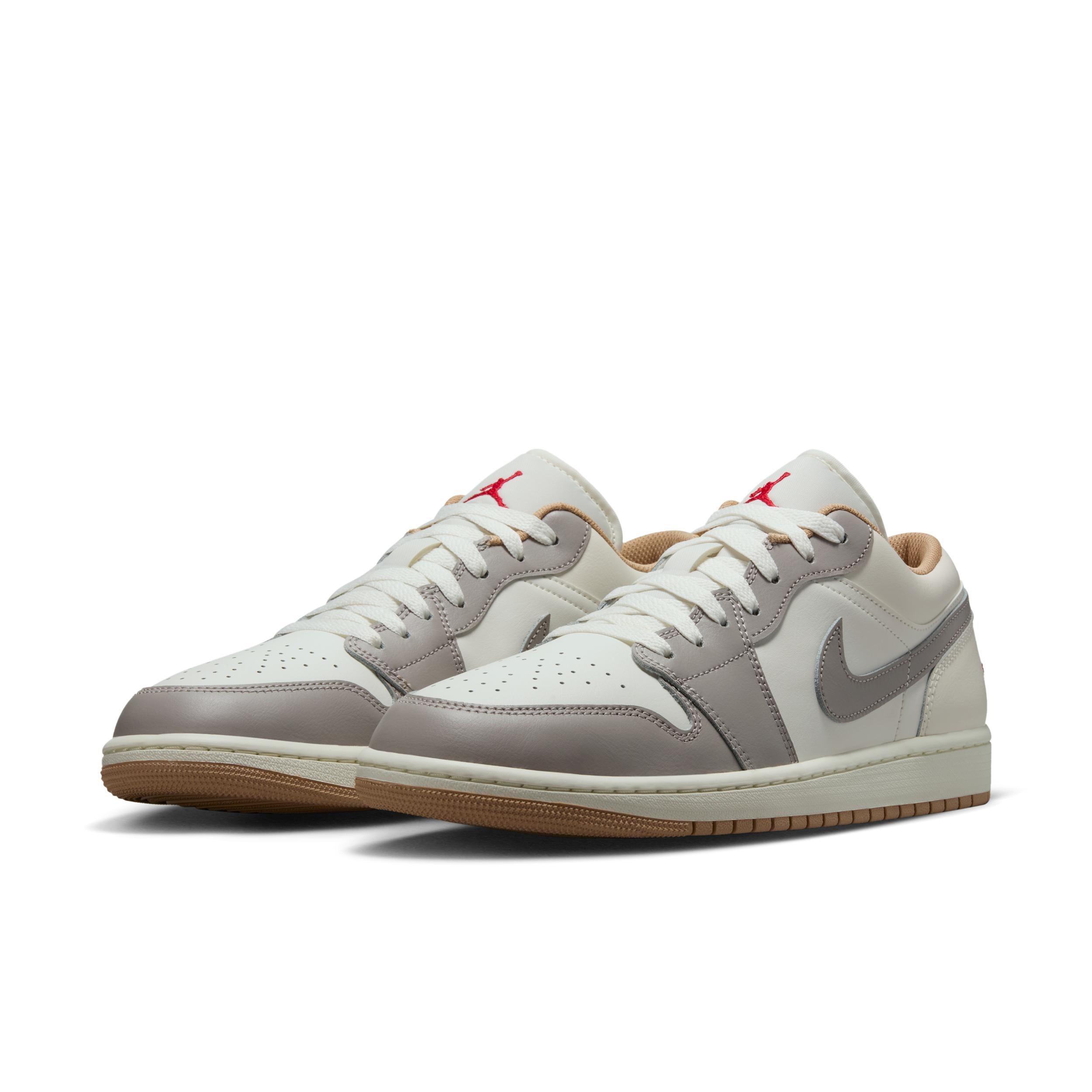 Men's Air Jordan 1 Low Shoes Product Image