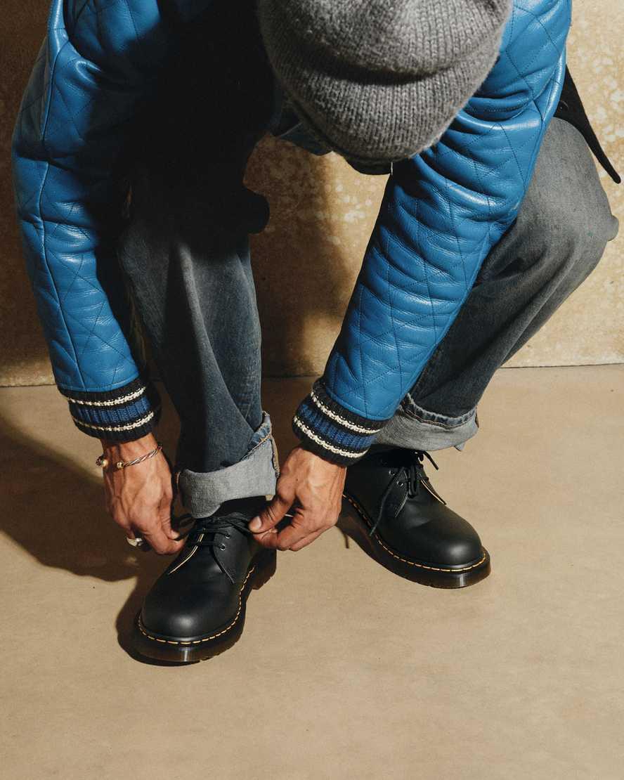 Dr. Martens Mens 1461 Leather Oxfords Product Image