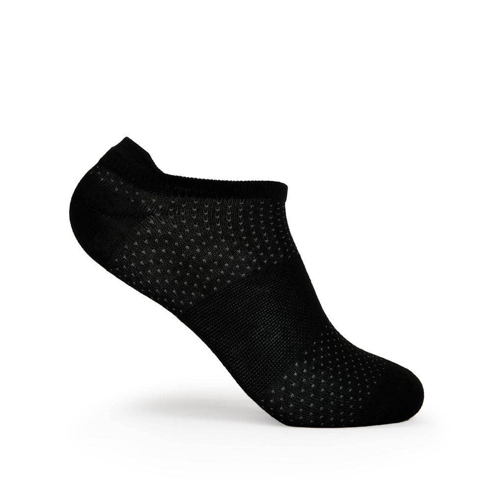 Fruit of the Loom Women's Breathable Lightweight 6pk No Show Tab Socks 4-10: Moisture Wicking, Arch Support Product Image