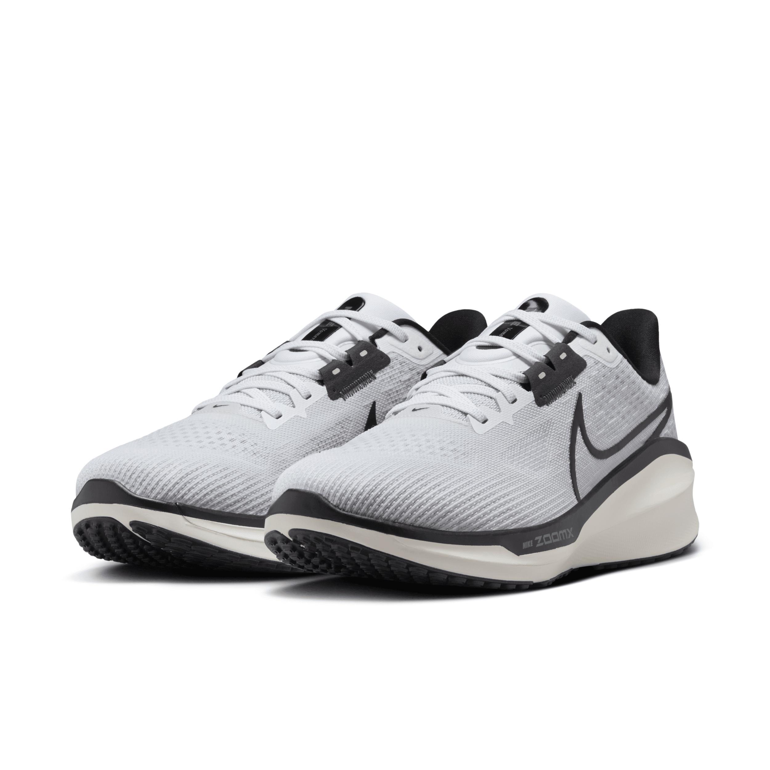 Nike Mens Nike Vomero 17 - Mens Running Shoes Product Image
