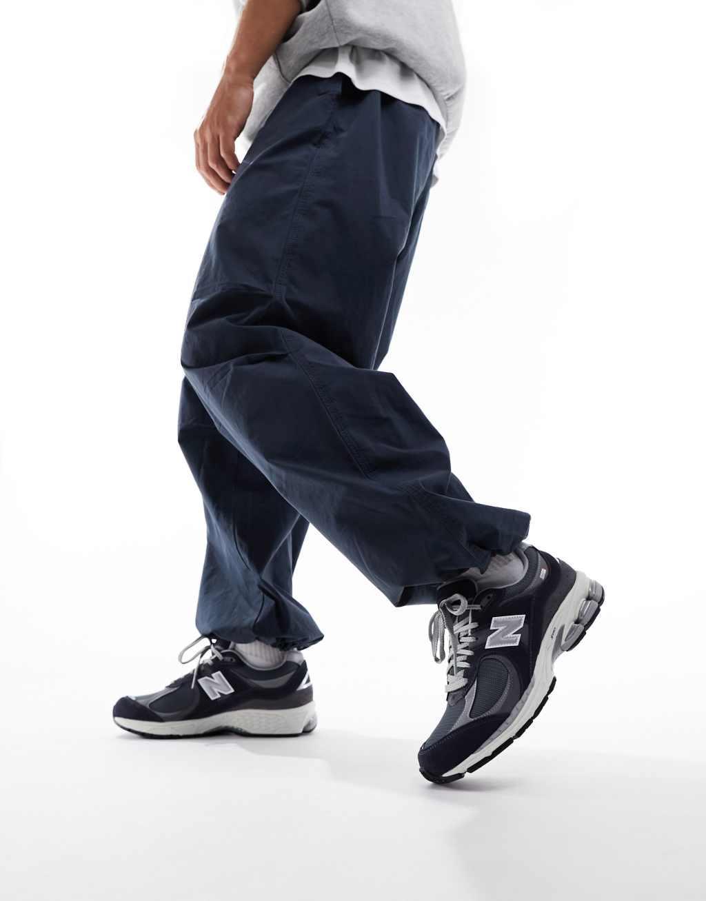 New Balance 2002R sneakers in navy with white detail Product Image