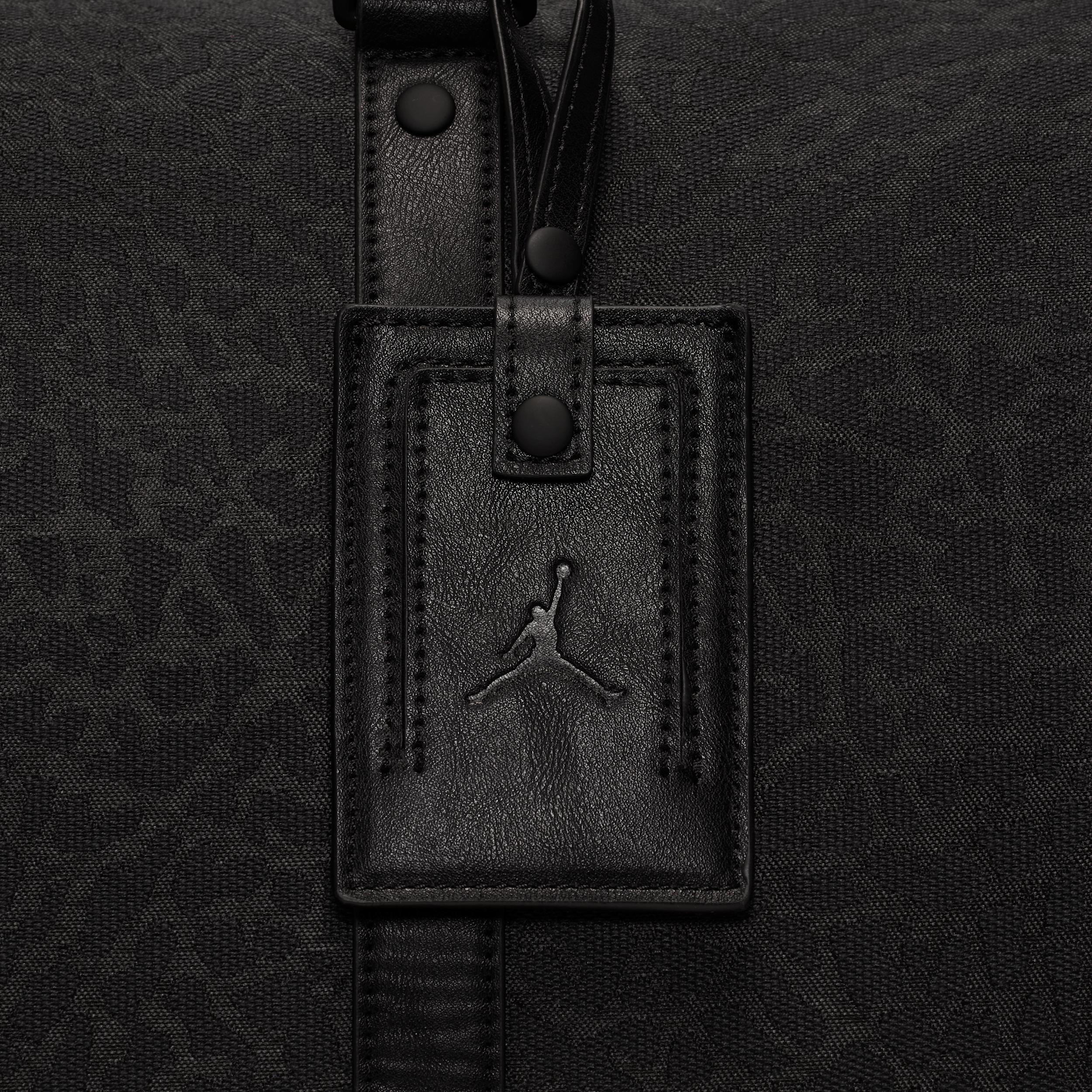 Men's Jordan Icon Duffel Bag (40L) Product Image