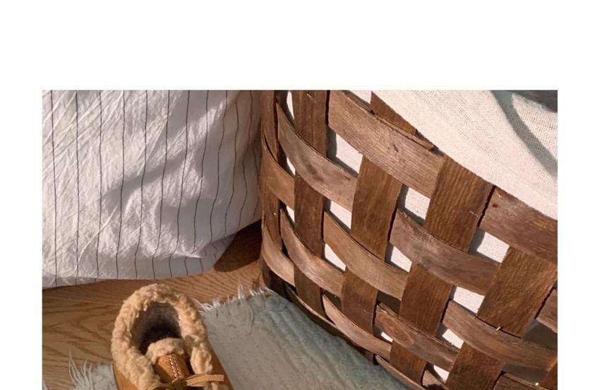 Fleece-Lined Lace-Up Shoes Product Image
