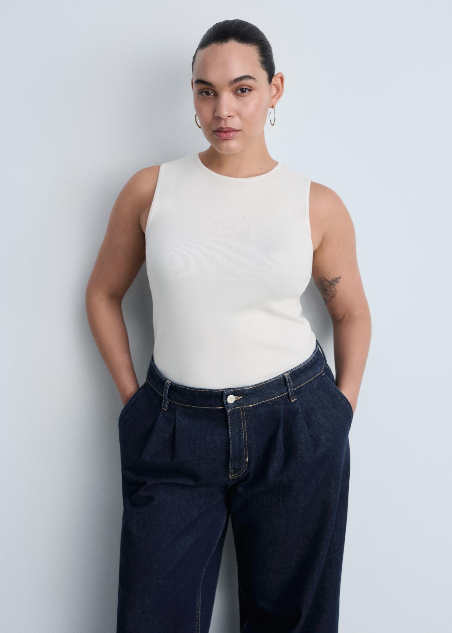Rinse-wash wideleg jeans with pleats - Women | MANGO USA Product Image