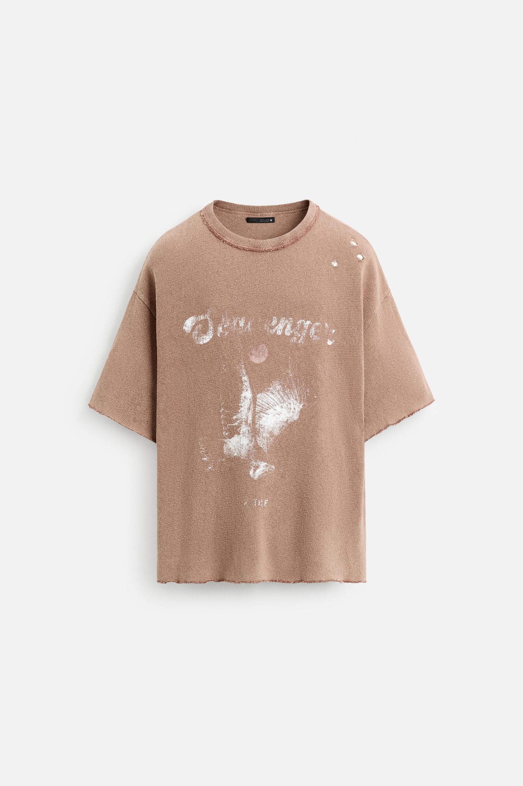 CONTRAST PRINT KNIT T-SHIRT Product Image