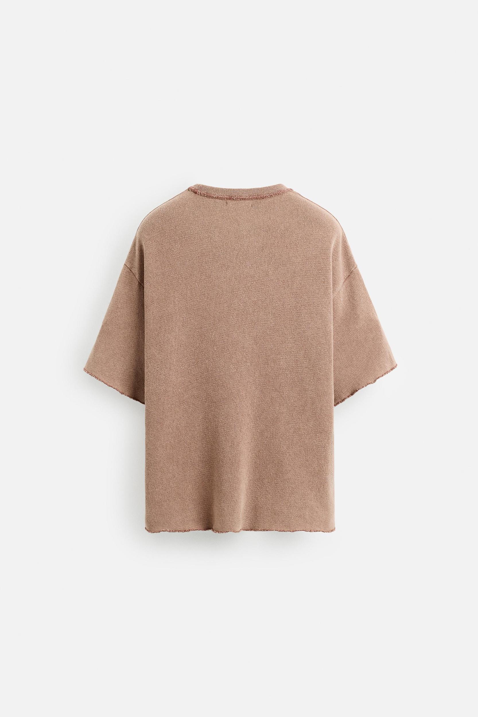 CONTRAST PRINT KNIT T-SHIRT Product Image