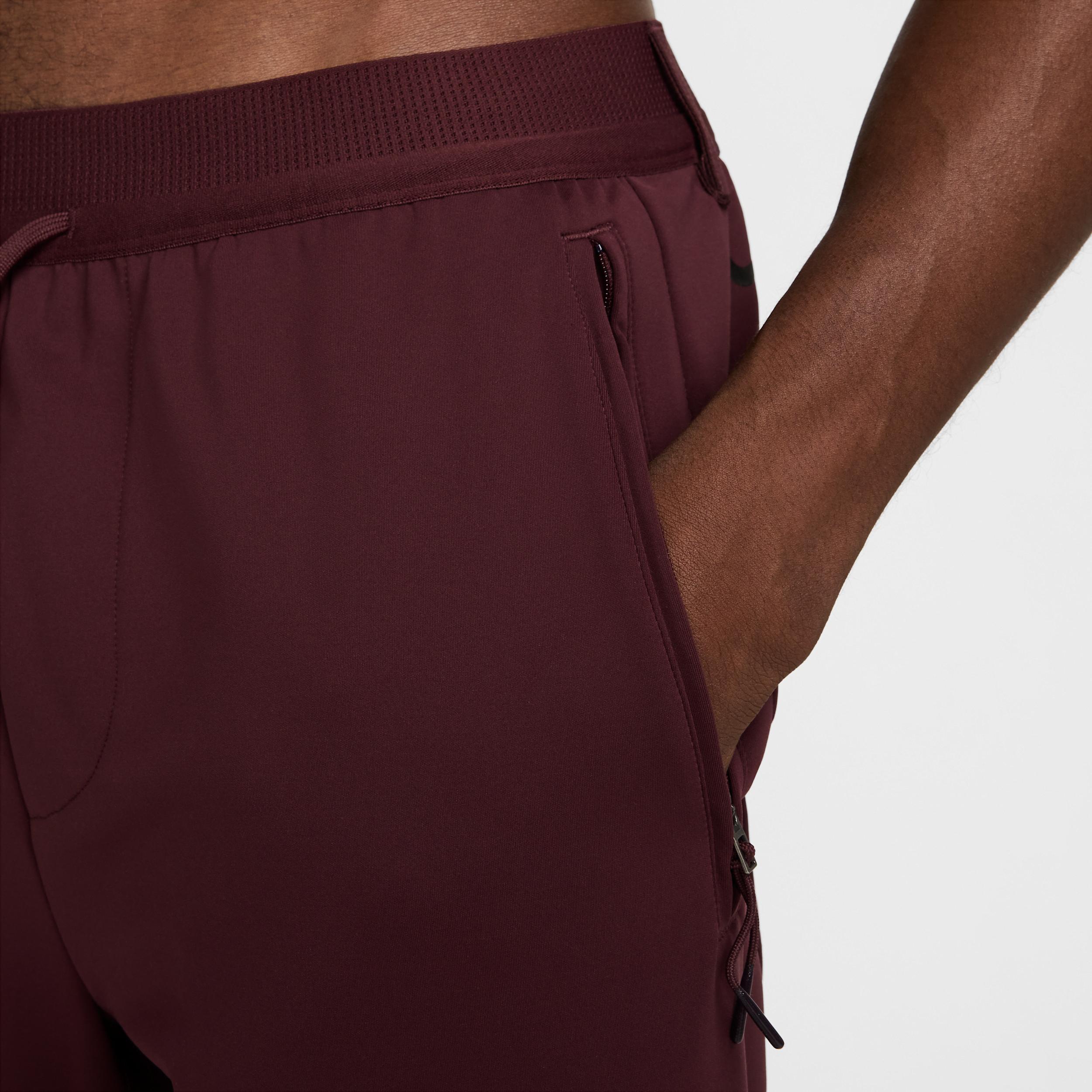 Nike Men's A.P.S. Dri-FIT ADV Stealth Versatile Pants Product Image