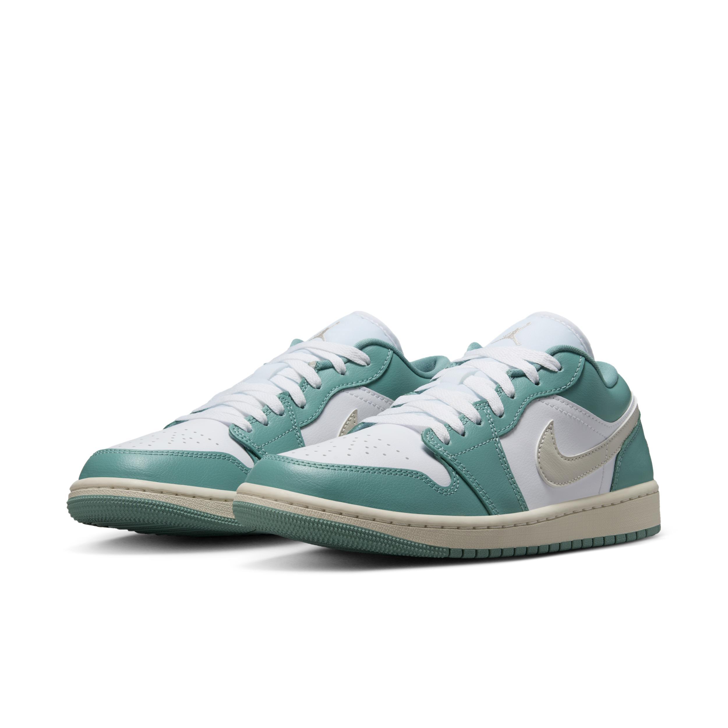 Air Jordan 1 Low Women's Shoes Product Image