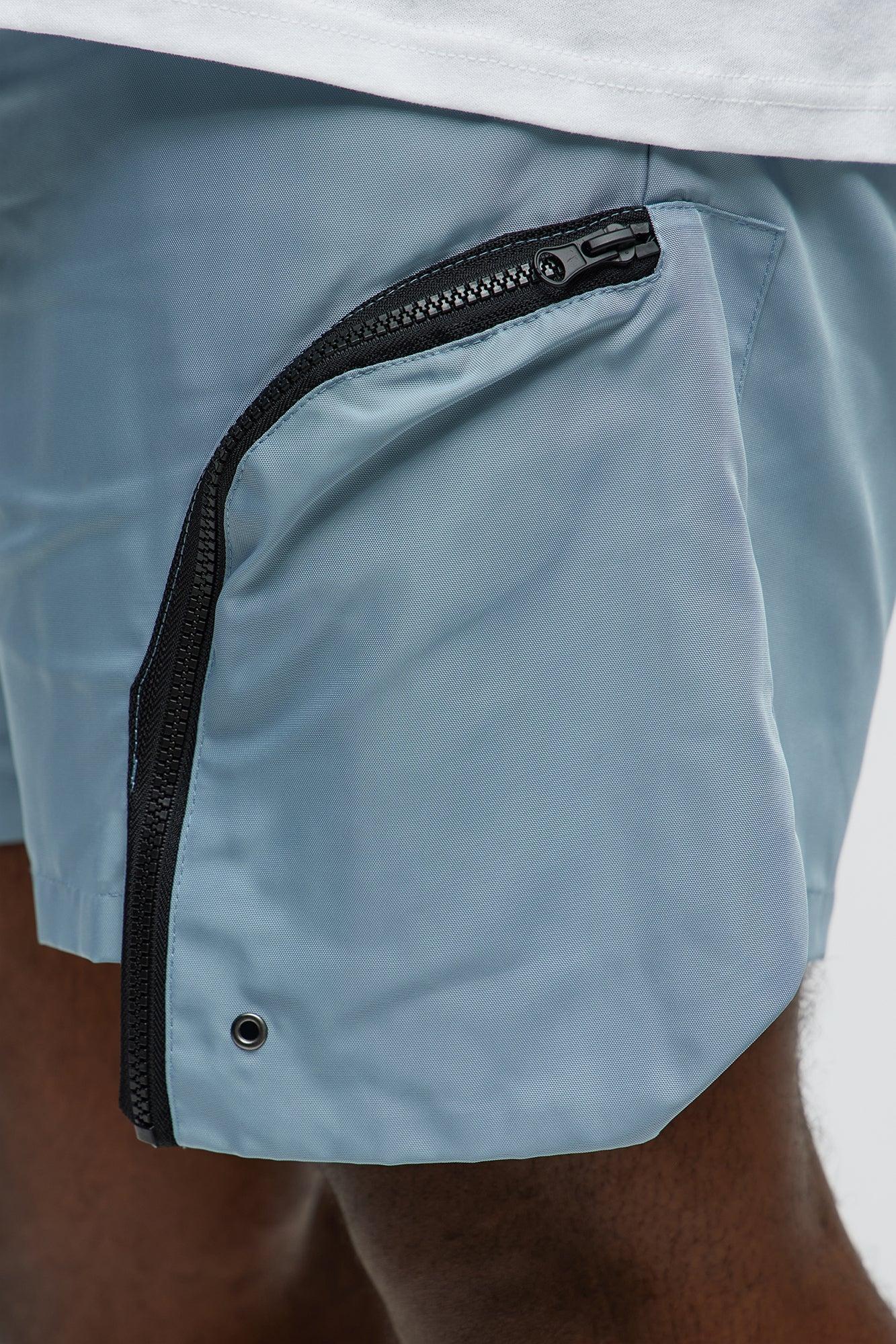 Cargo Pockets Relaxed Drawstring Shorts - Blue Product Image