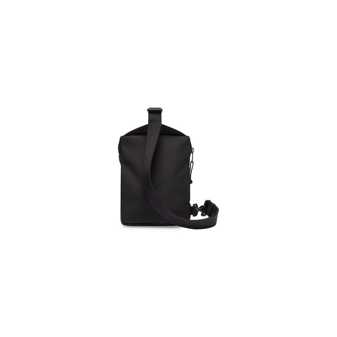 Men's Explorer Crossbody Messenger Bag in Black Product Image