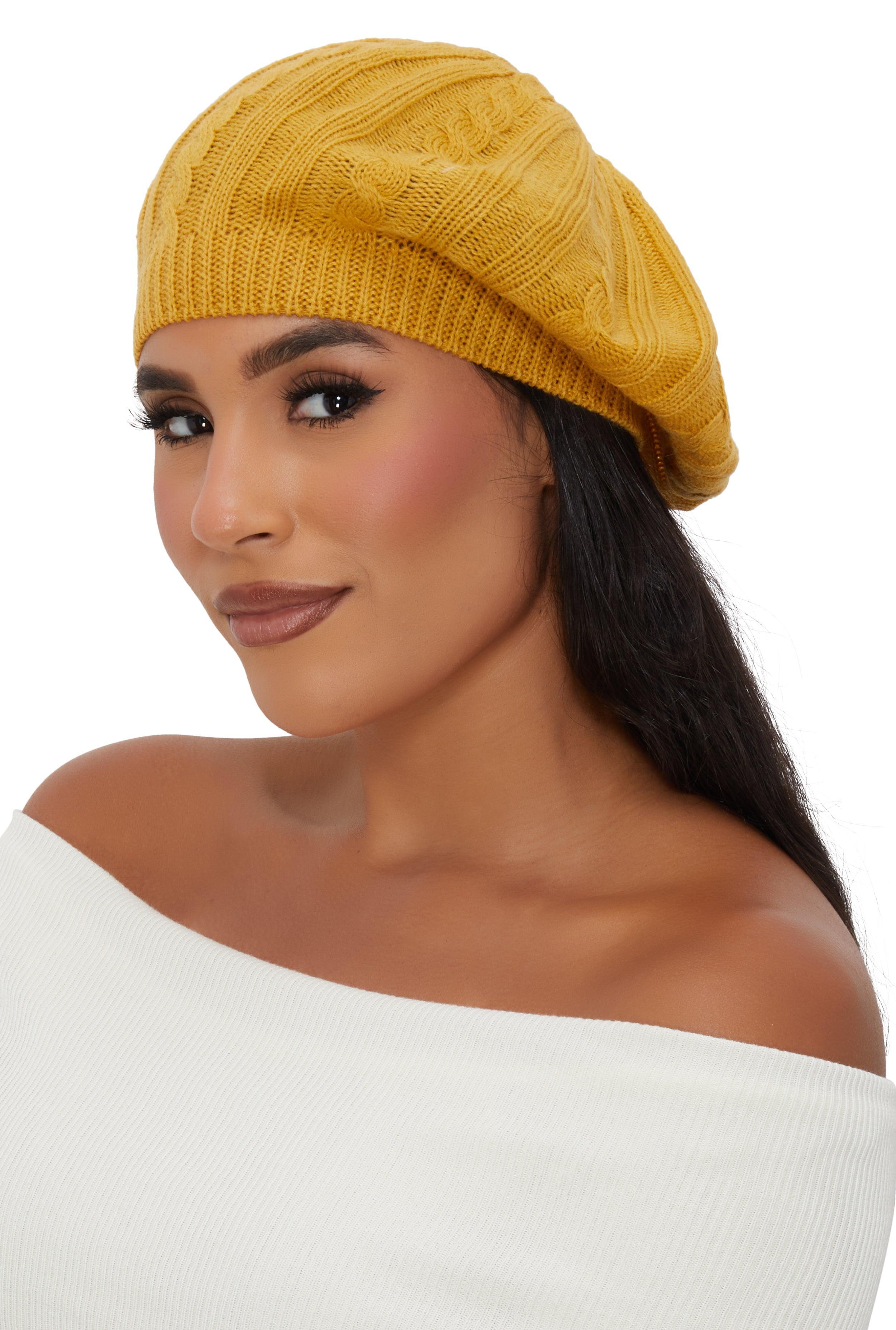 Womens Solid Cable Knit Beret Product Image