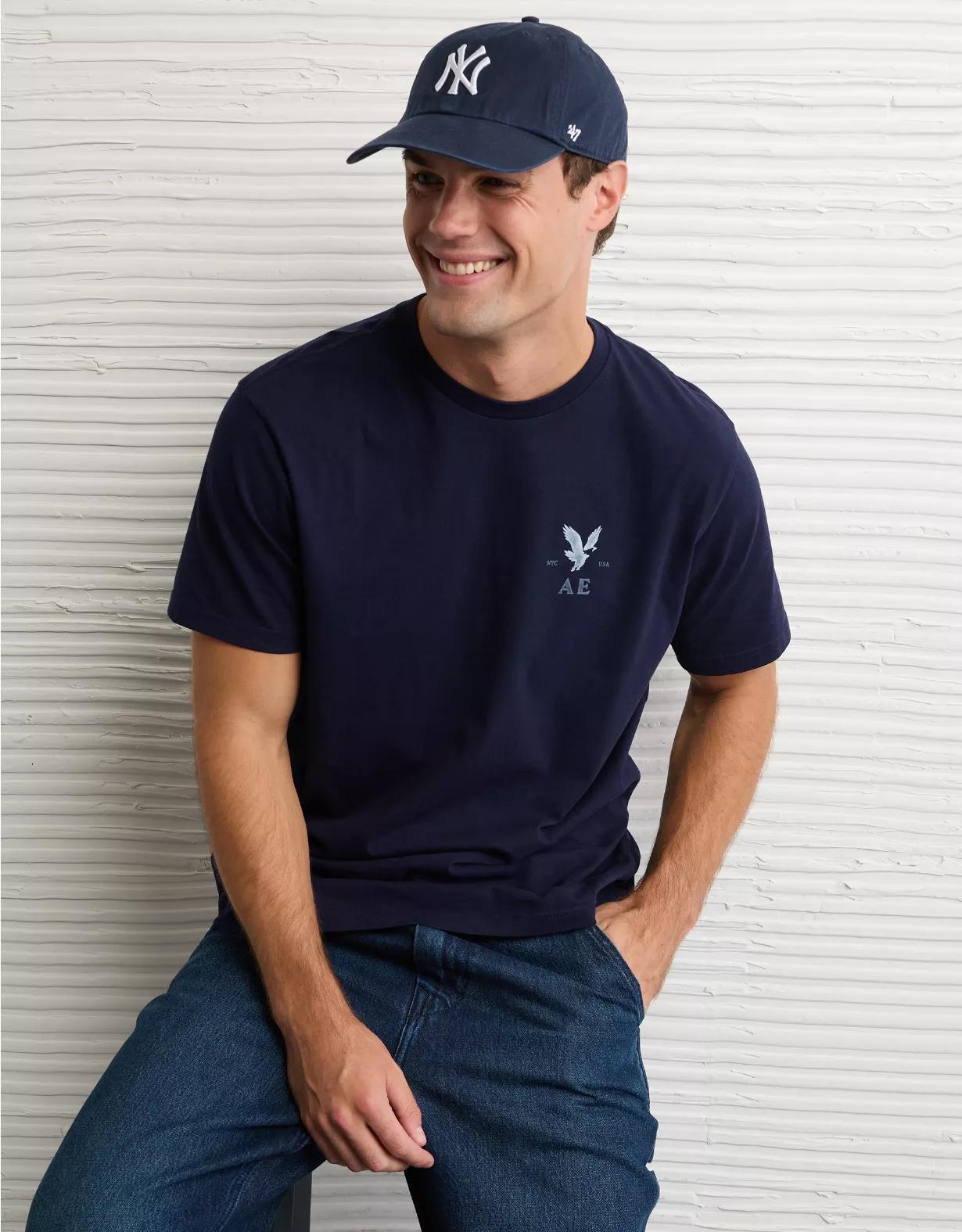 AE Boxy Graphic T-Shirt Product Image