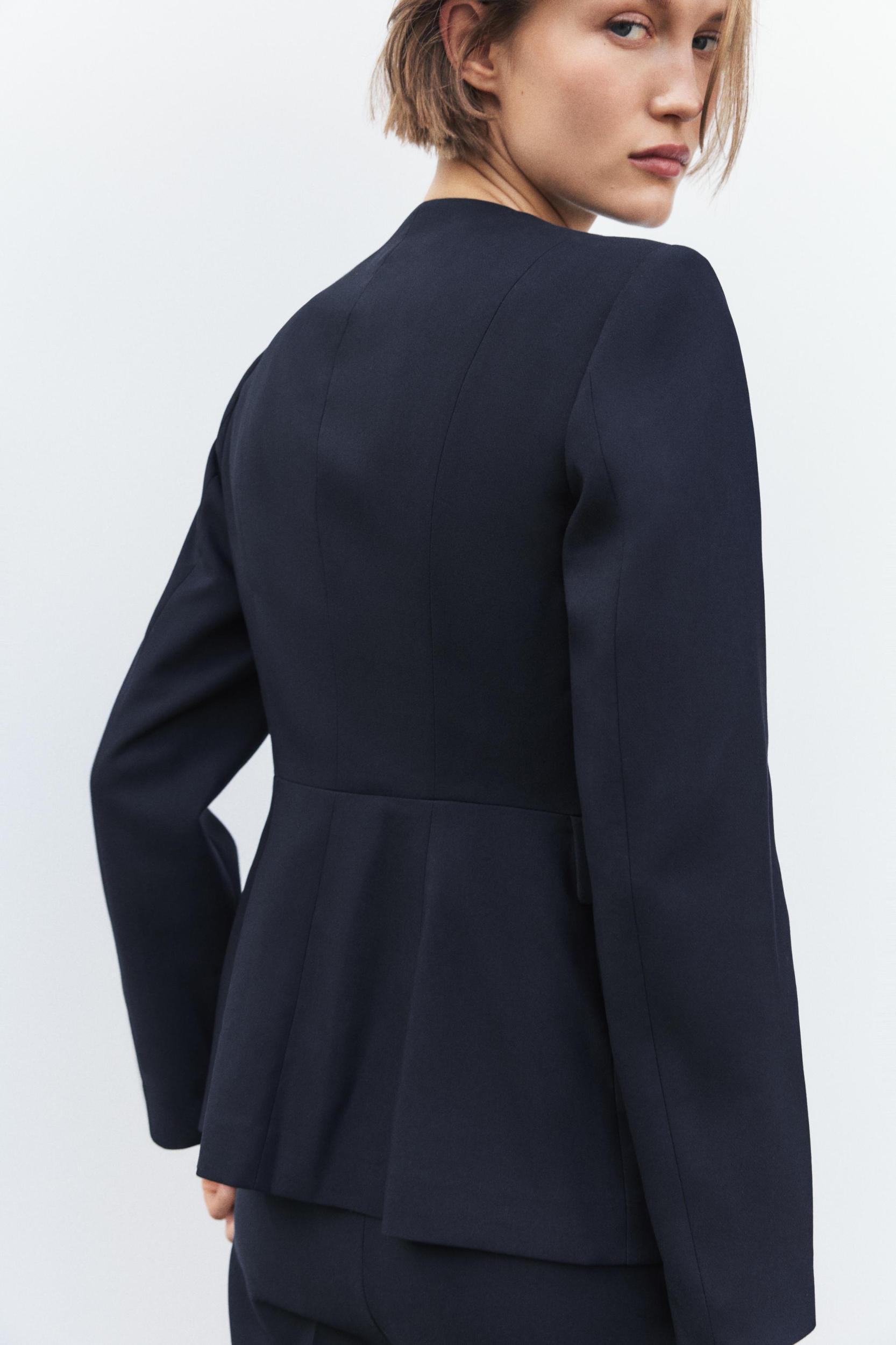 TAILORED ROUND NECK BLAZER Product Image