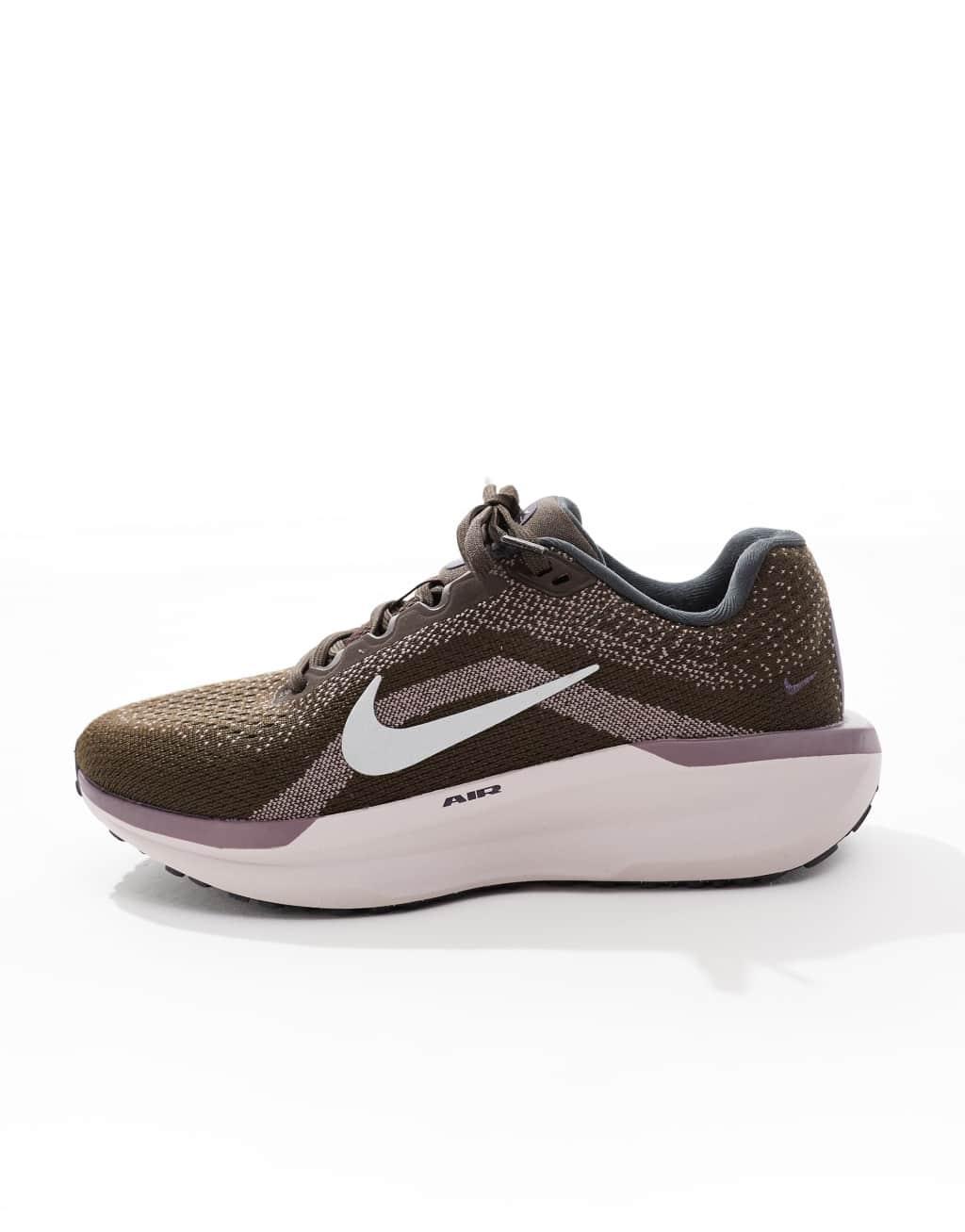 Nike Running Winflo 11 sneakers in brown and silver Product Image