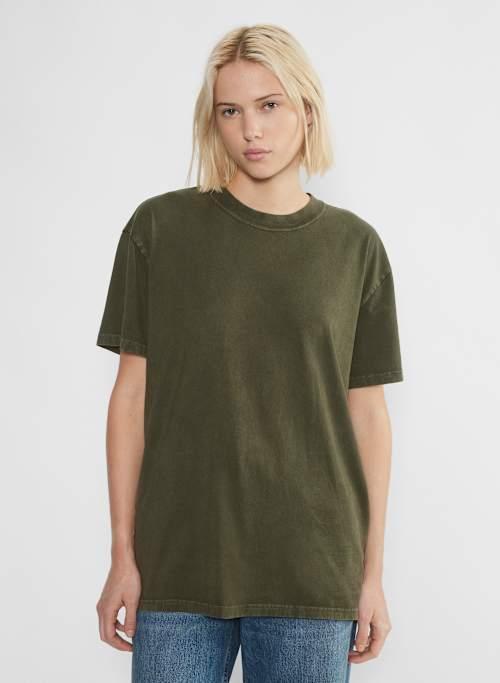 soft feels™ bike-short t-shirt Product Image