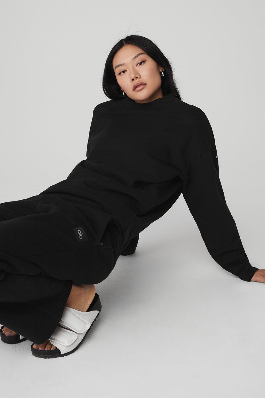 Renown Heavy Weight Crew Neck Pullover - Black Product Image