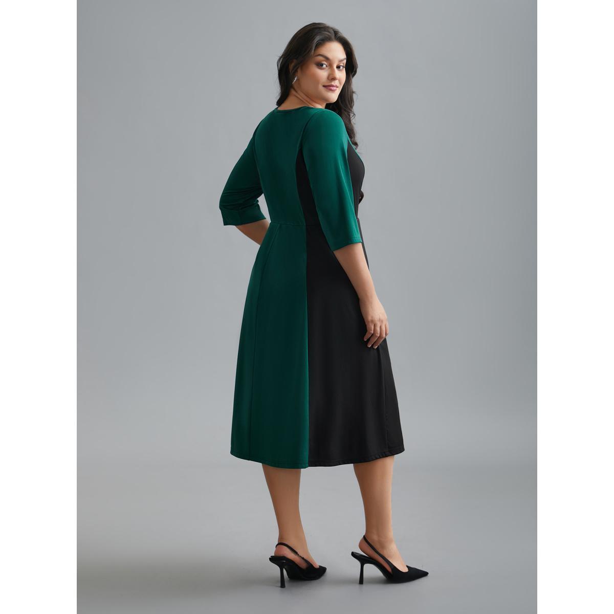 Plus Size Crew Neck Color Contrast Patchwork Dress DarkGreen Women At the Office Contrast Knit Dresses Bloomchic 14-16/1X Product Image