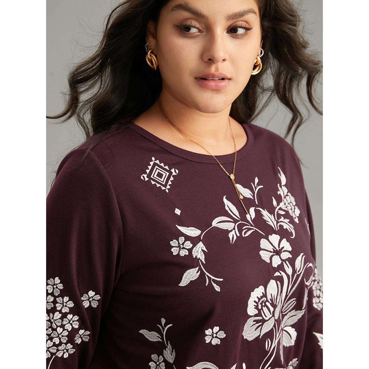 Plus Size Boho & Floral Textured Embroidery Round Neck Sweatshirt Women Maroon Elegant Embroidered Round Neck Dailywear Sweatshirts BloomChic 12/L Product Image