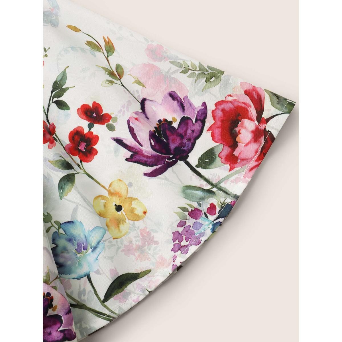 Plus Size Multicolor Floral Flat Collar With V Notch Frill Trim Blouse Women Elegant Short sleeve Flat collar with V-notch Everyday Blouses BloomChic 12/L Product Image